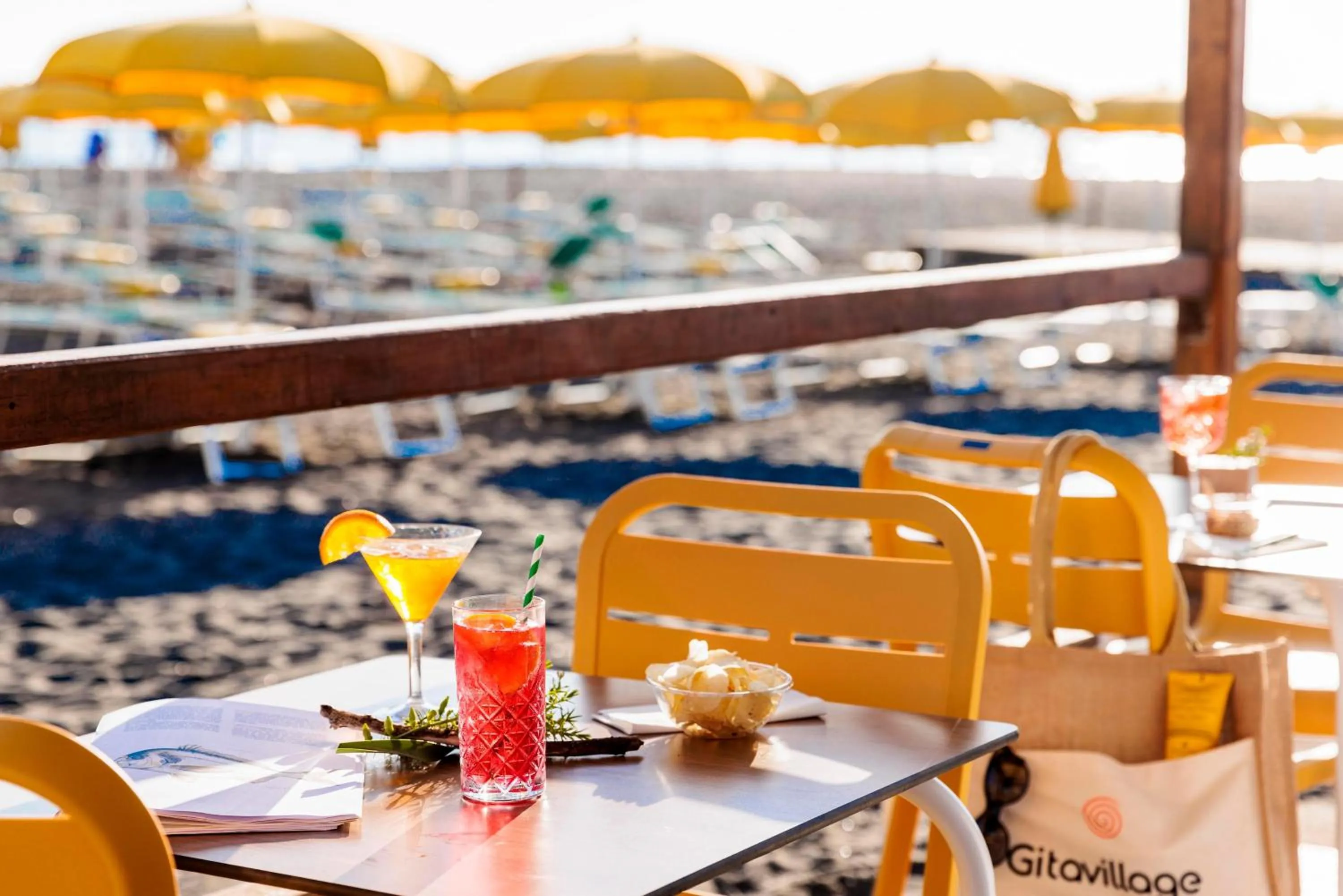 Lounge or bar in Gitavillage California