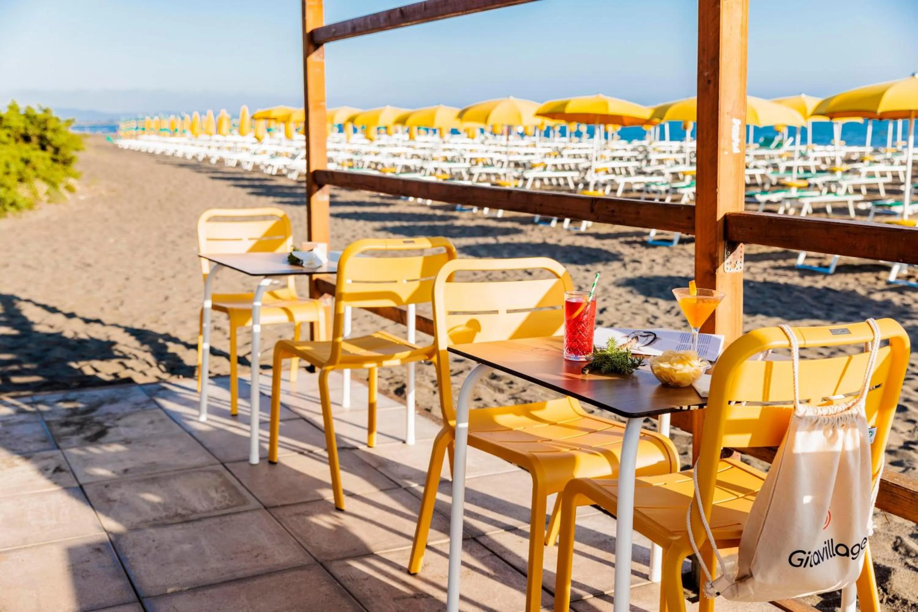 Lounge or bar in Gitavillage California