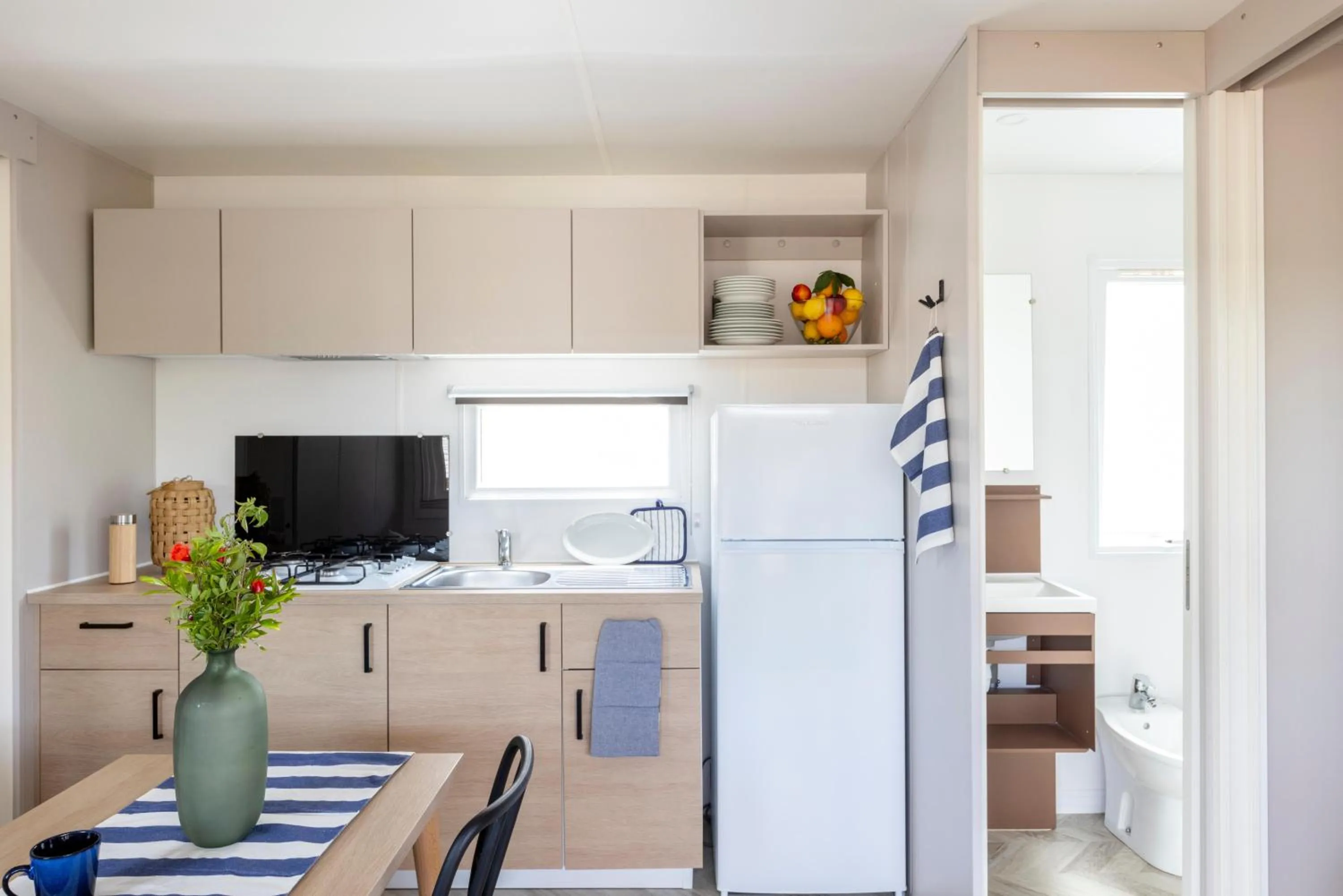 Kitchen or kitchenette in Gitavillage California