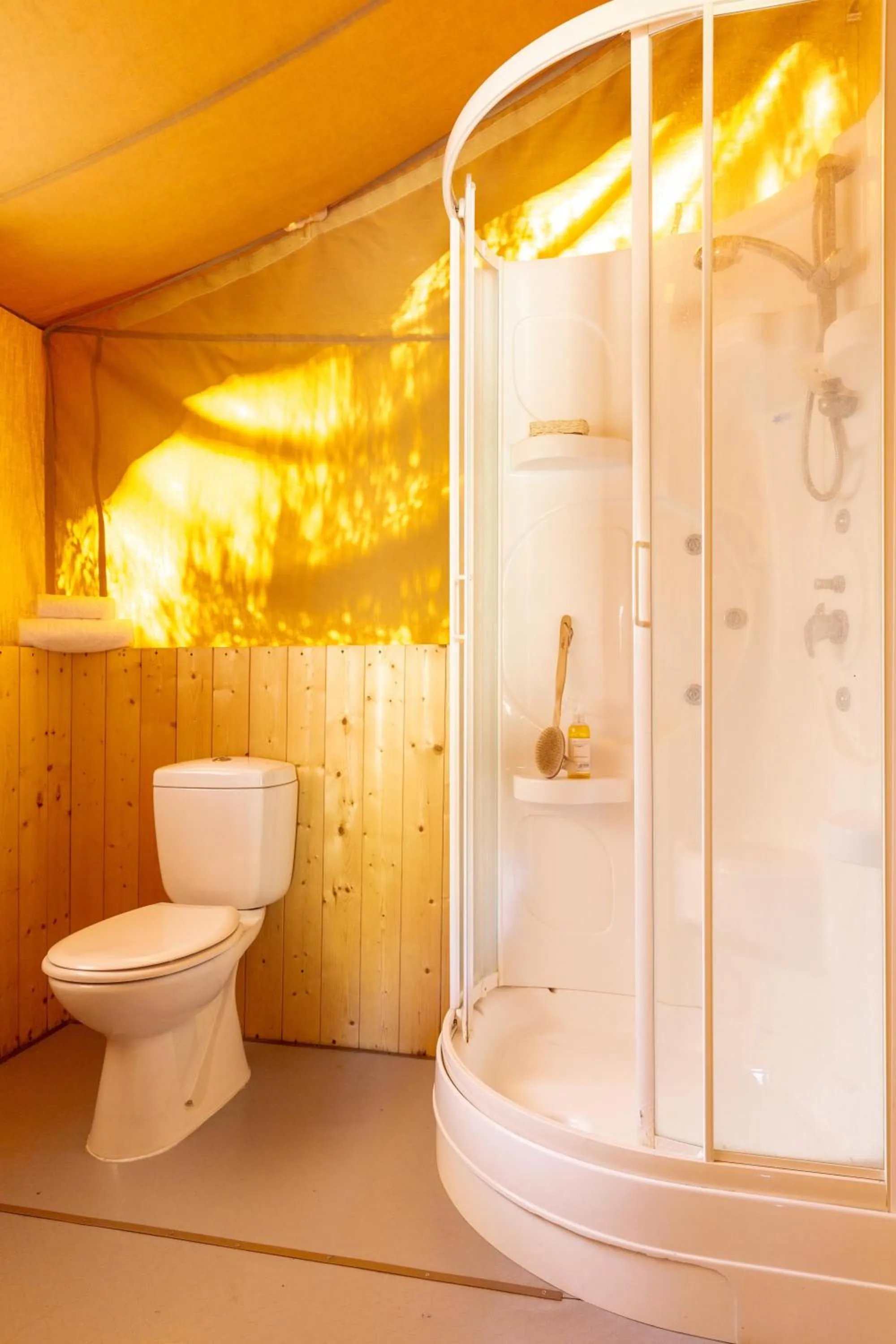 Bathroom in Gitavillage California