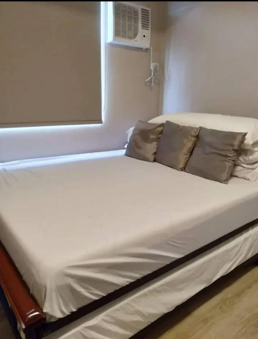 Tagaytay Serin by Bea and RM