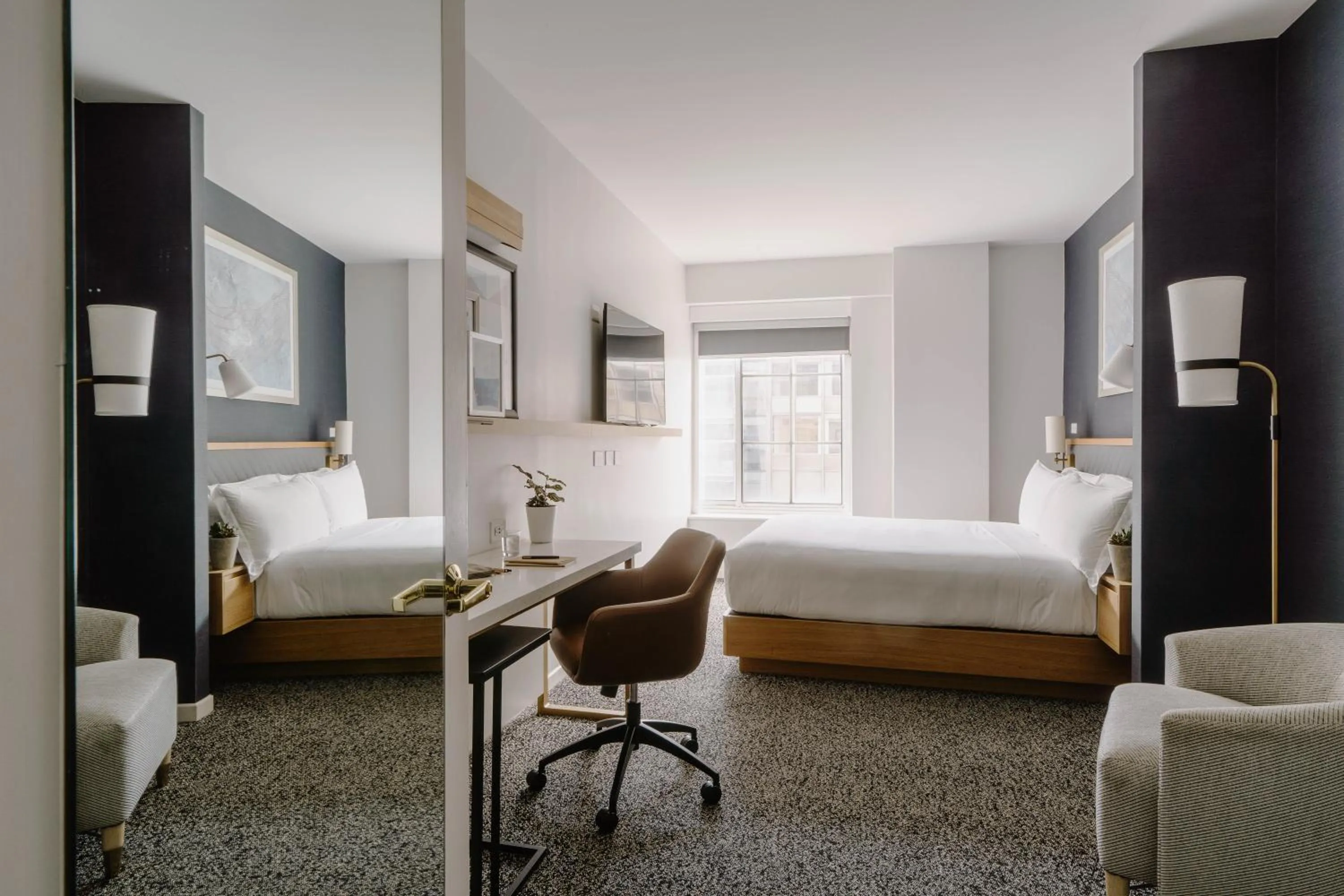 Bed in Club Quarters Hotel White House, Washington DC