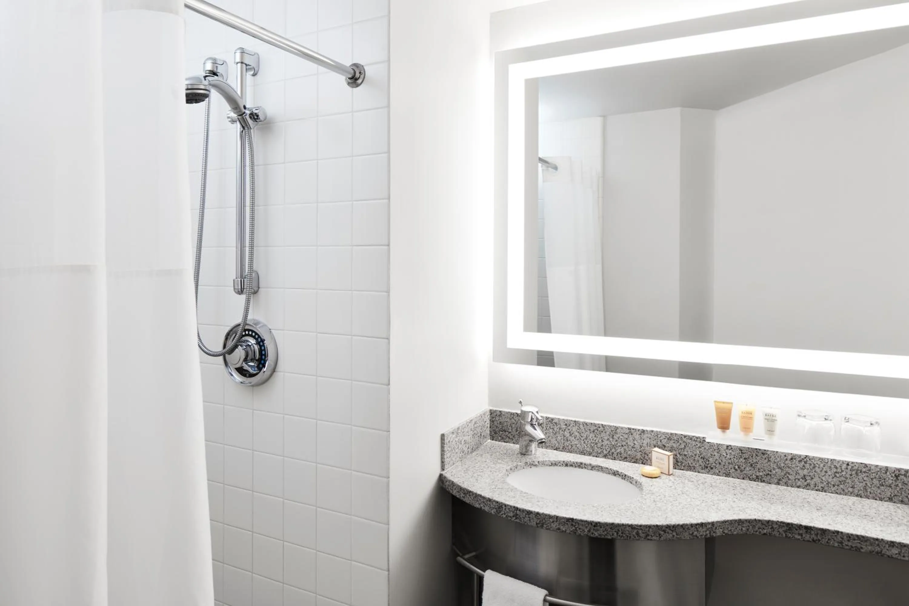 Bathroom in Radisson Hotel New York Wall Street