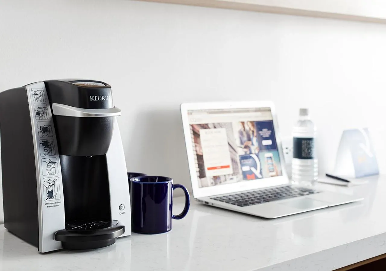 Coffee/Tea Facilities in Radisson Hotel New York Wall Street
