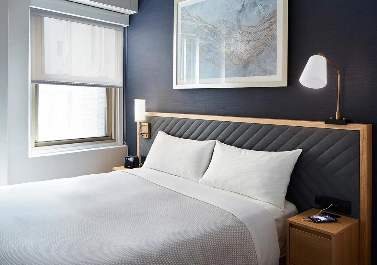 Bed in Radisson Hotel New York Wall Street