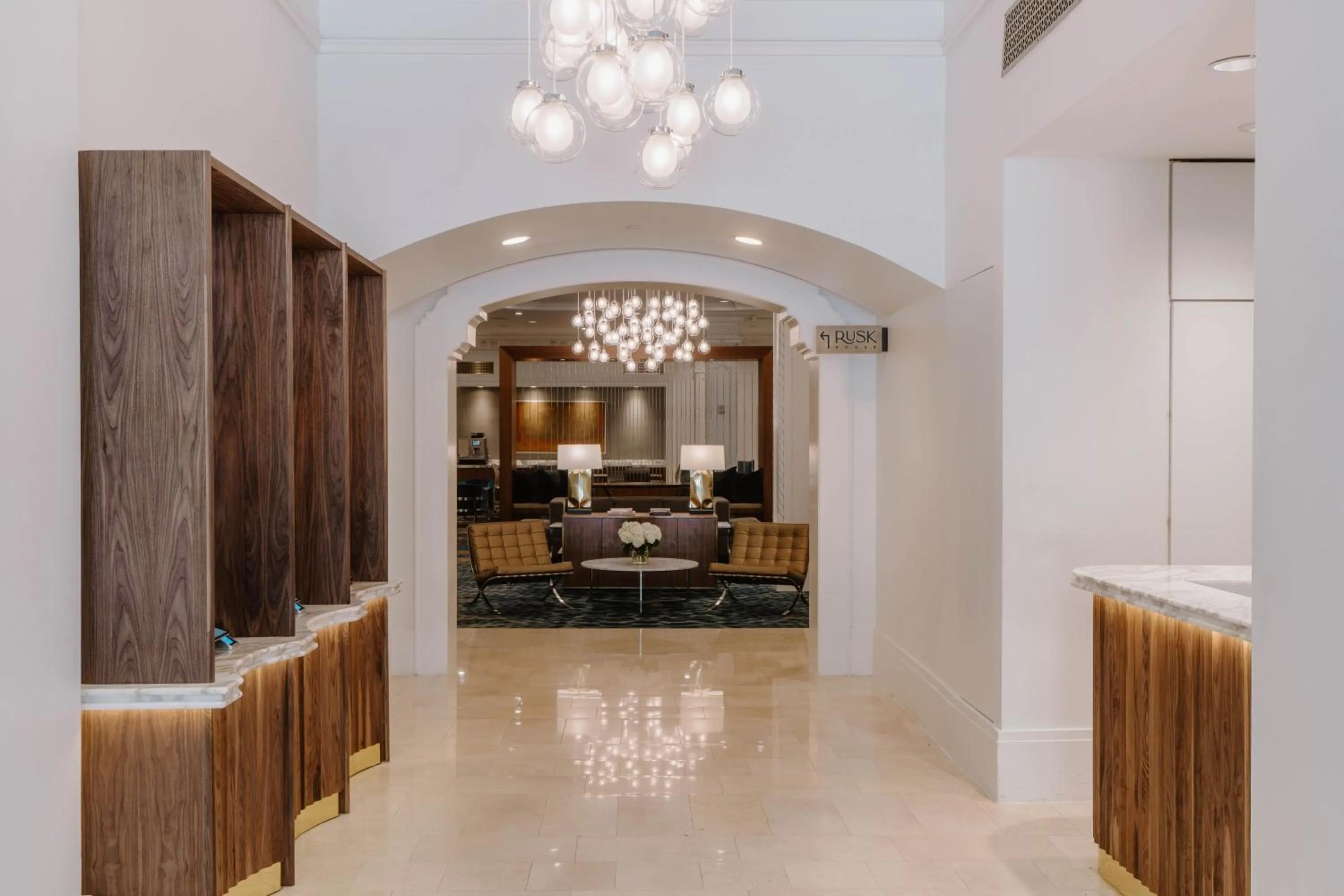 Living room in Club Quarters Hotel Downtown, Houston