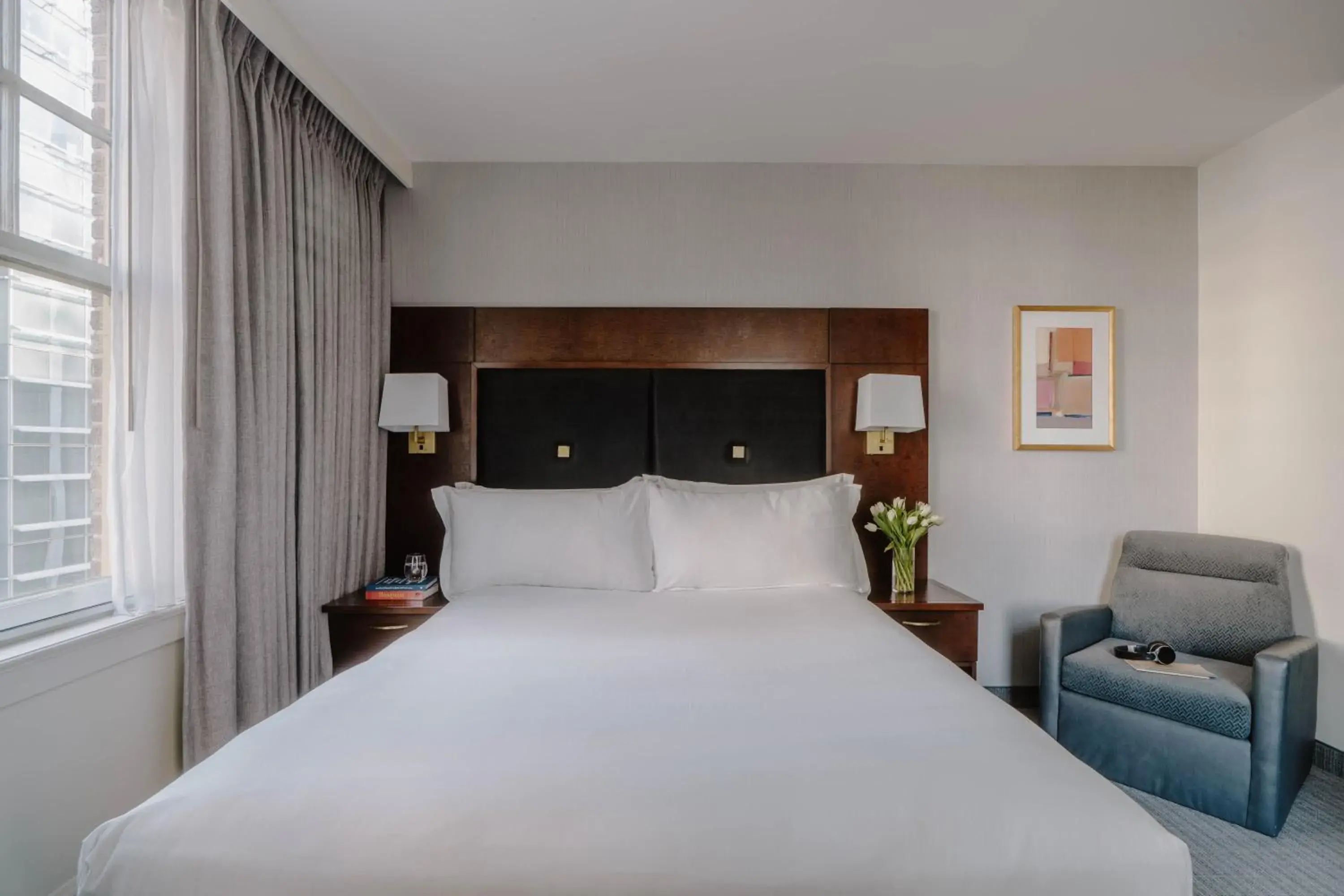 Standard Twin Room in Club Quarters Hotel Downtown, Houston Standard Twin Room in Club Quarters Hotel Downtown, Houston