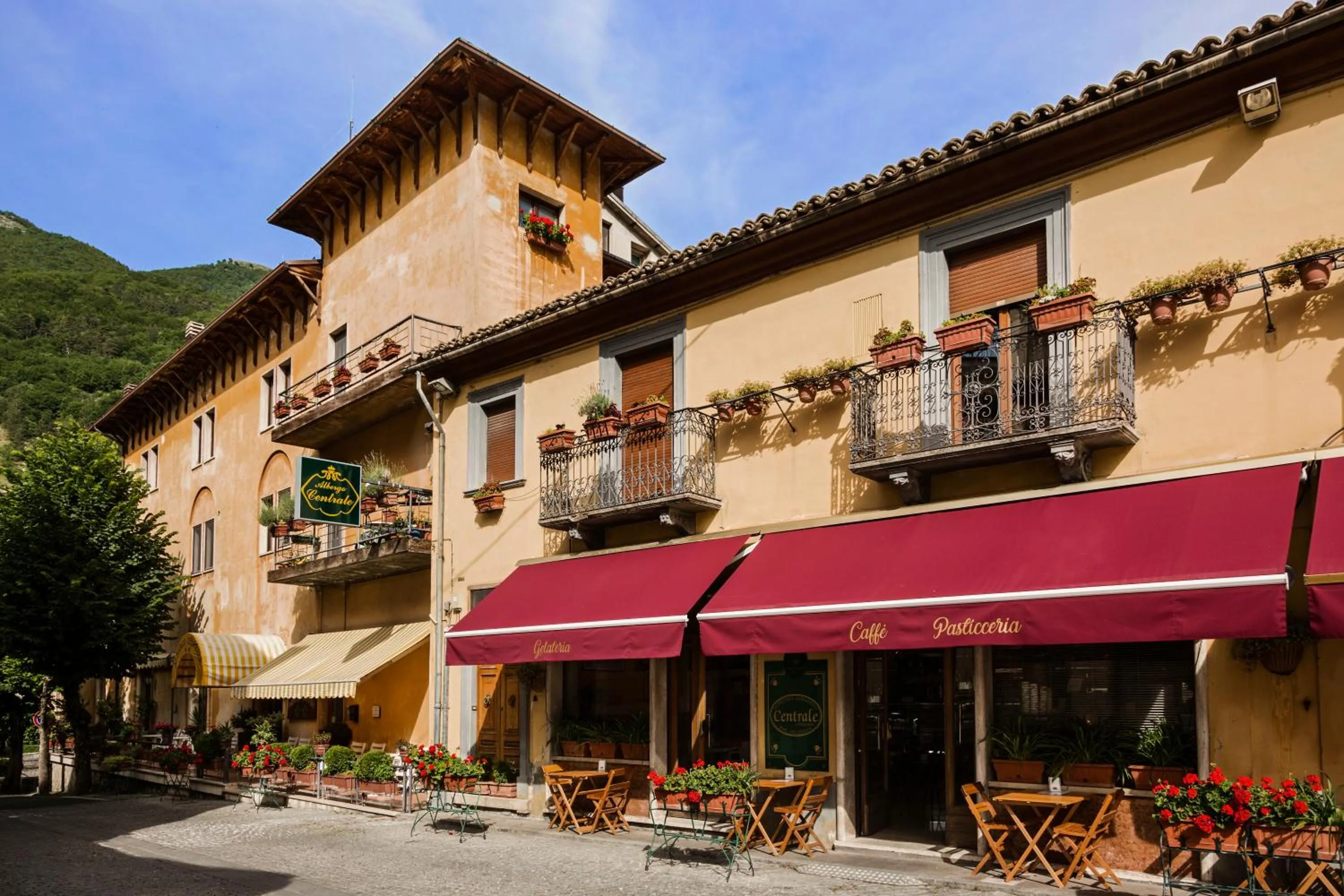 Property building in Albergo Centrale Scanno