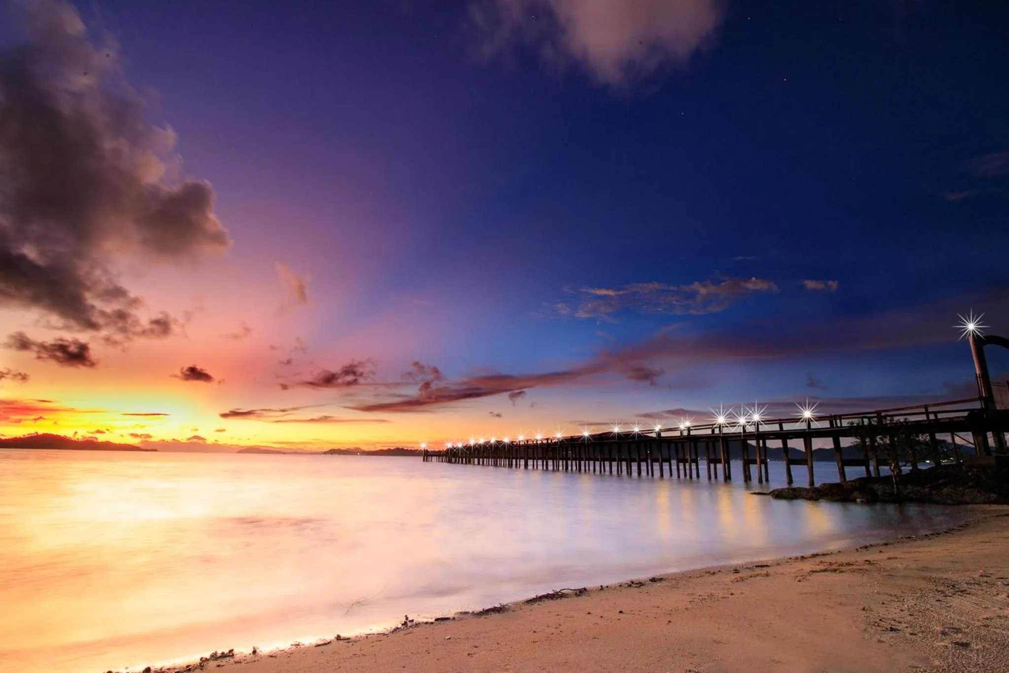 Beach in Jansom Beach Resort