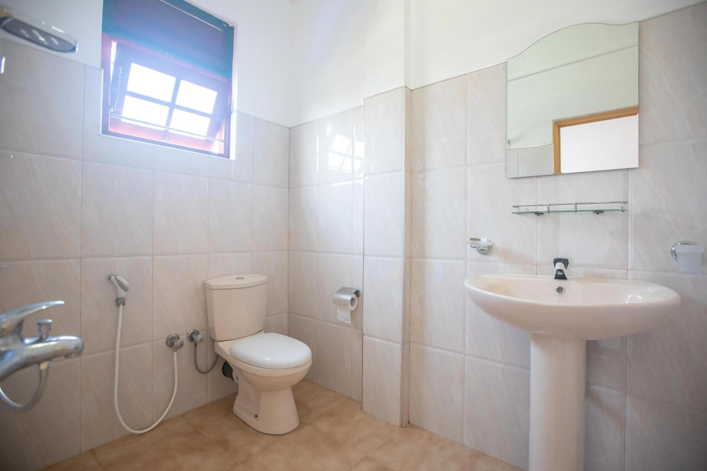 Bathroom in Rise - Bed & Breakfast