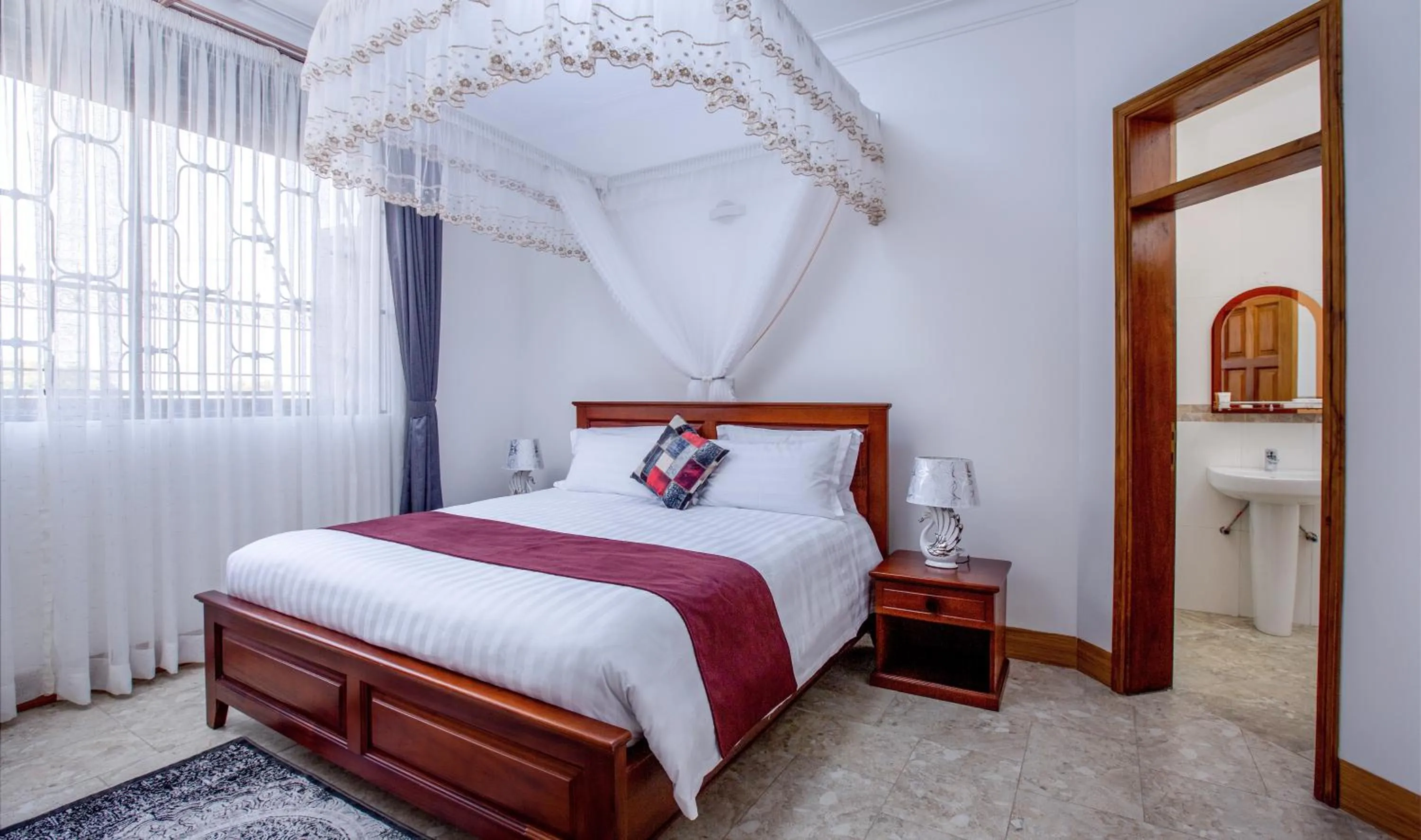 Bed in Caran Apartments
