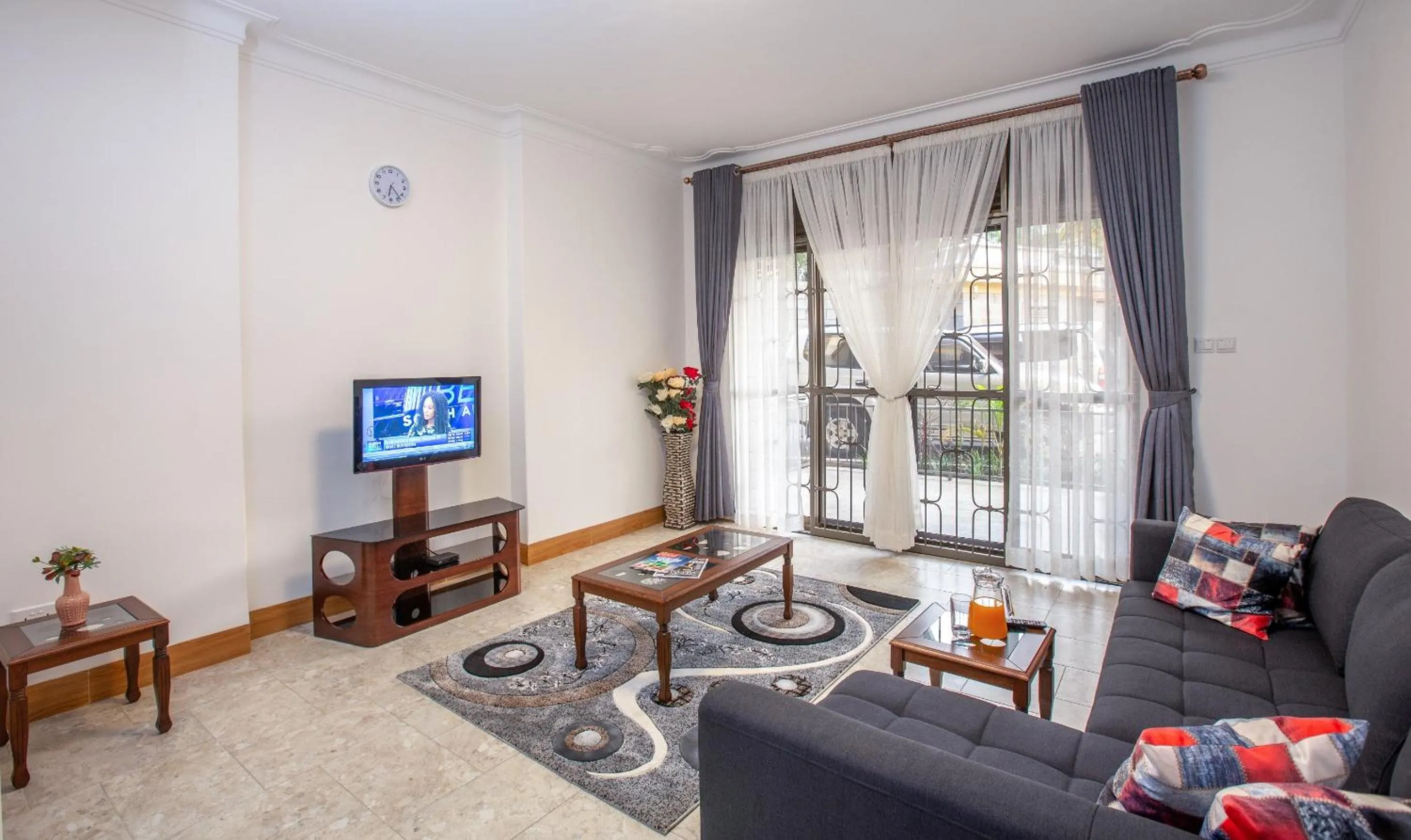 TV and multimedia in Caran Apartments