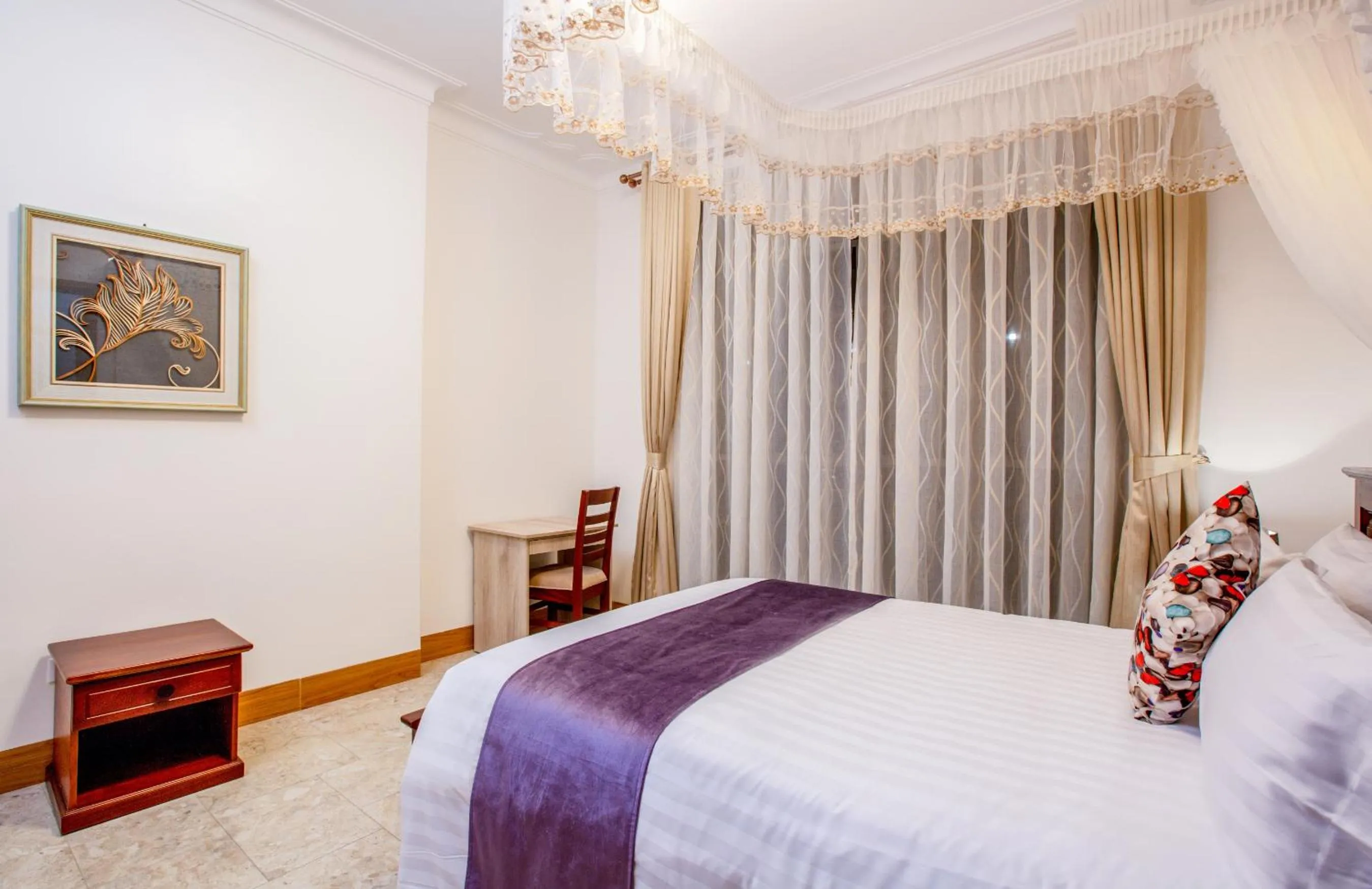 Bed in Caran Apartments