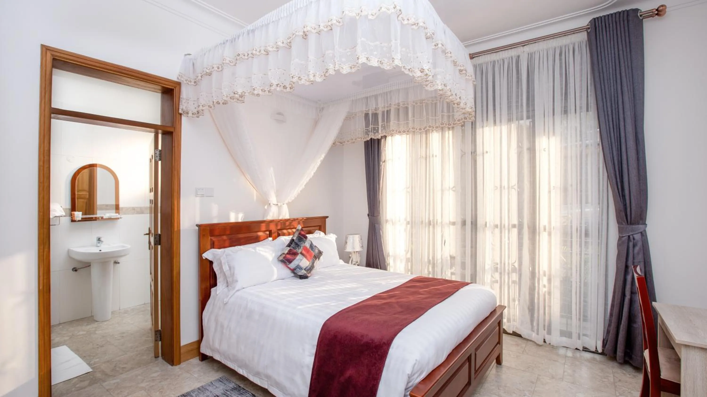 Bed in Caran Apartments