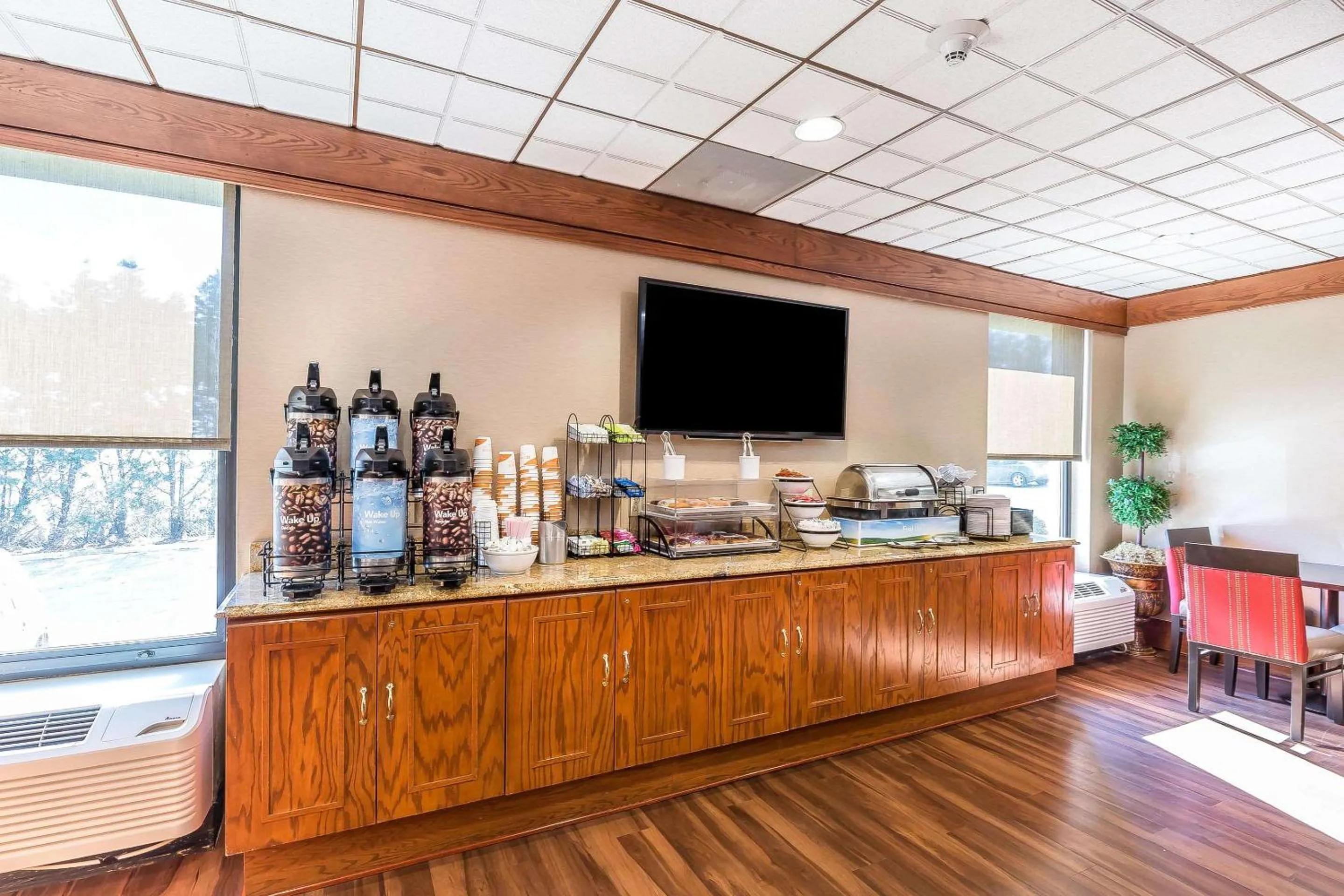 Restaurant/places to eat in Comfort Inn Shady Grove - Gaithersburg - Rockville