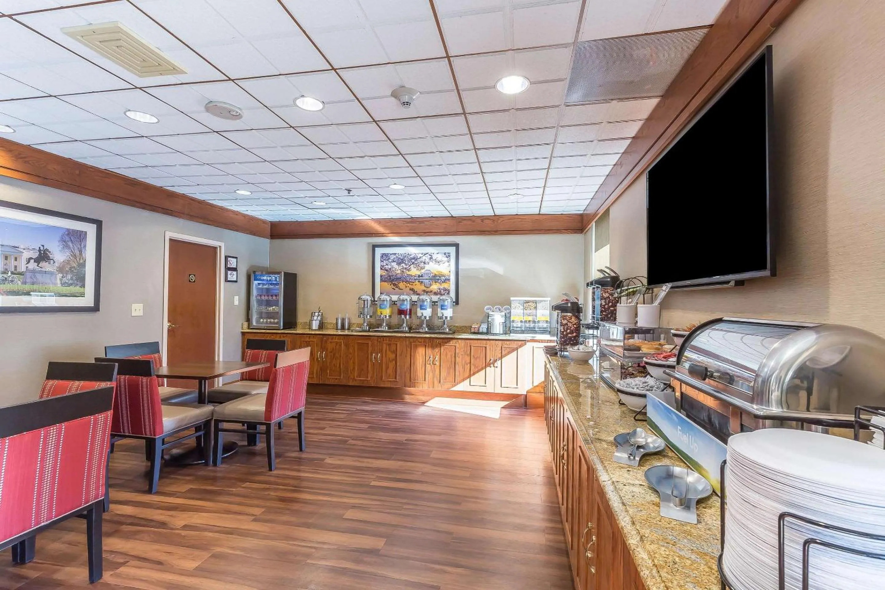 Restaurant/places to eat in Comfort Inn Shady Grove - Gaithersburg - Rockville