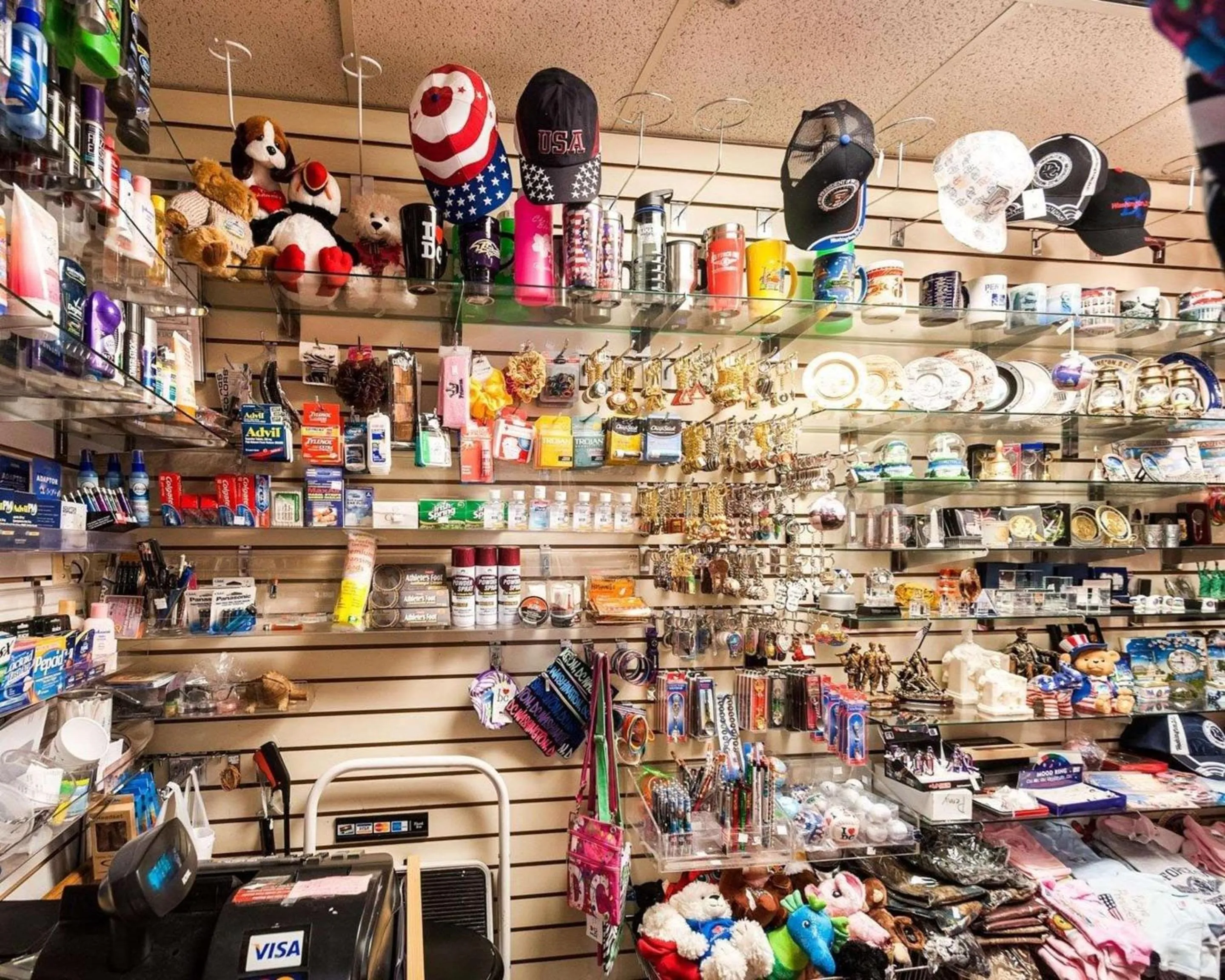 On-site shops in Comfort Inn Shady Grove - Gaithersburg - Rockville