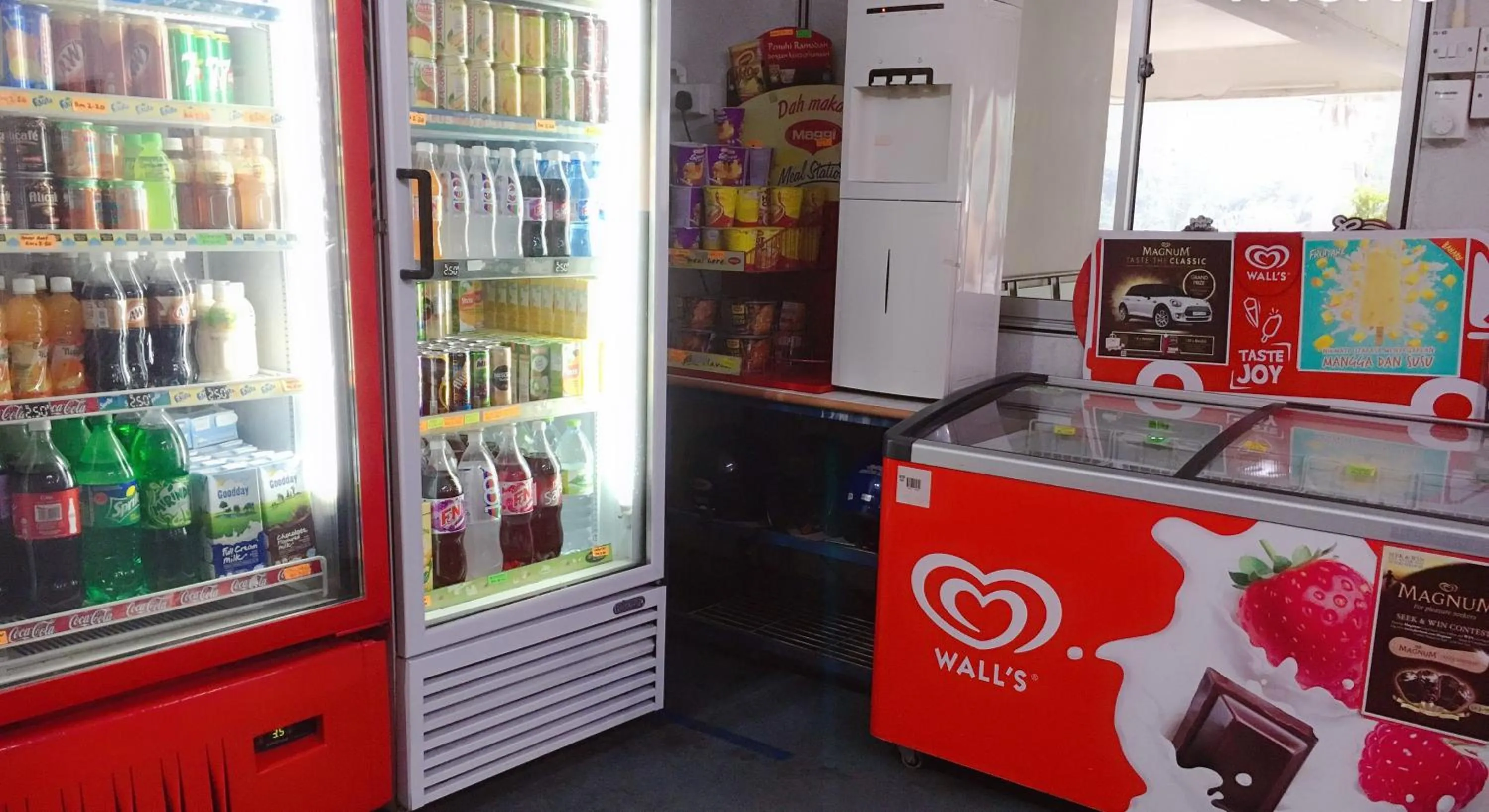 Supermarket/grocery shop in Dindings Pantai Desair Apartment By DPD