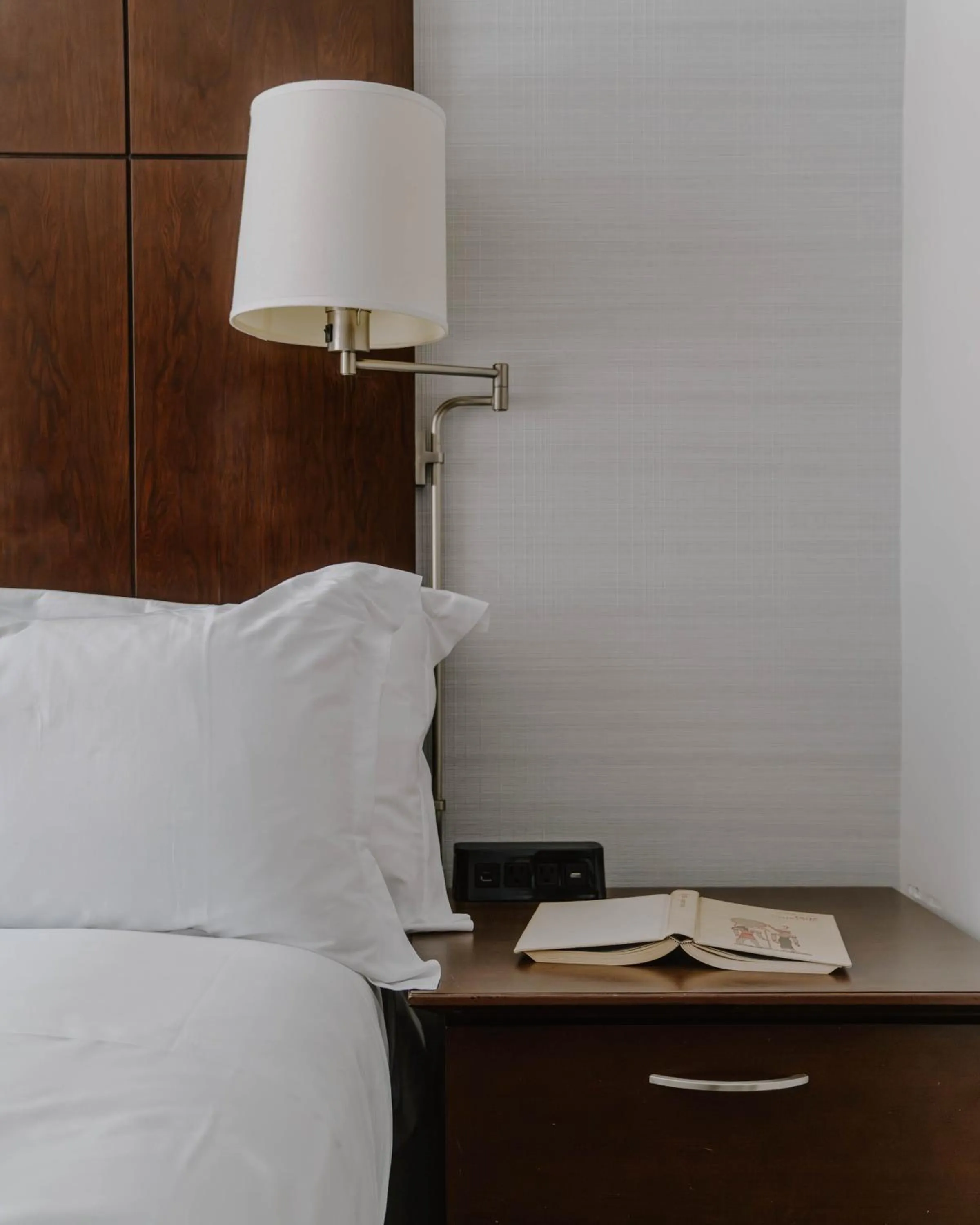 Bed in Club Quarters Hotel Embarcadero, San Francisco