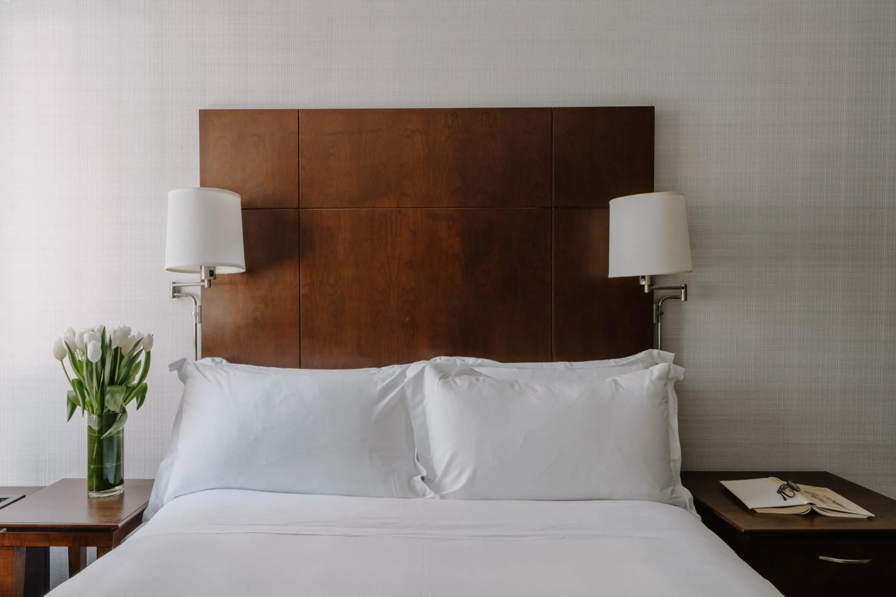 Bed in Club Quarters Hotel Embarcadero, San Francisco