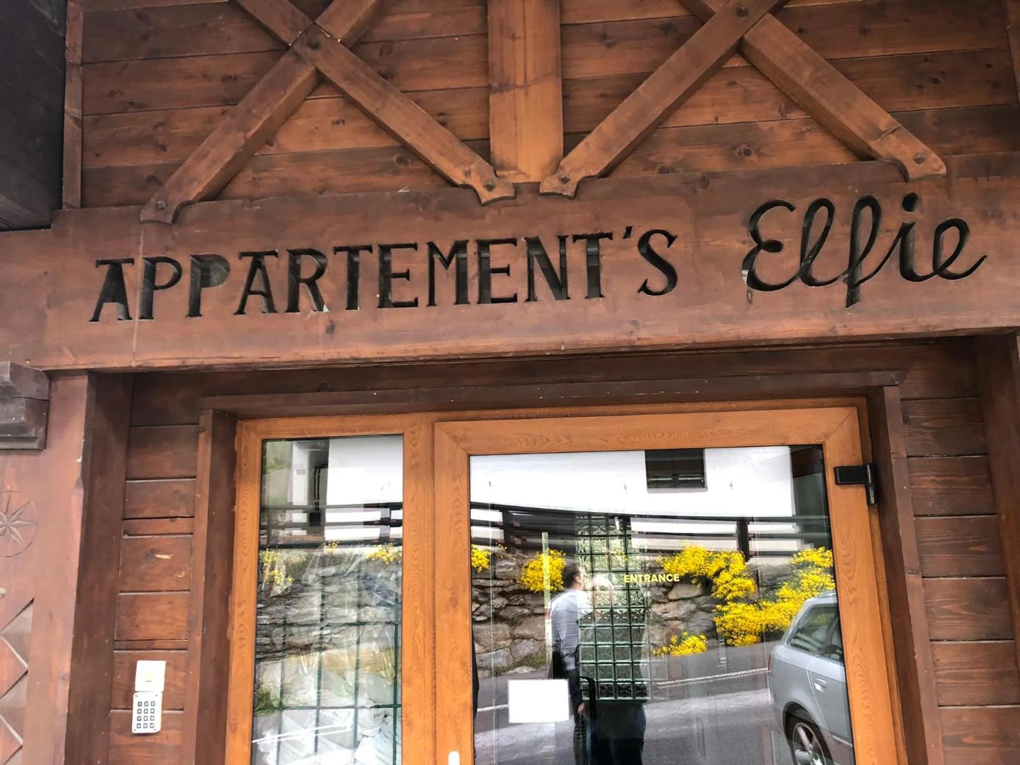 Facade/entrance in Chalet Elfie