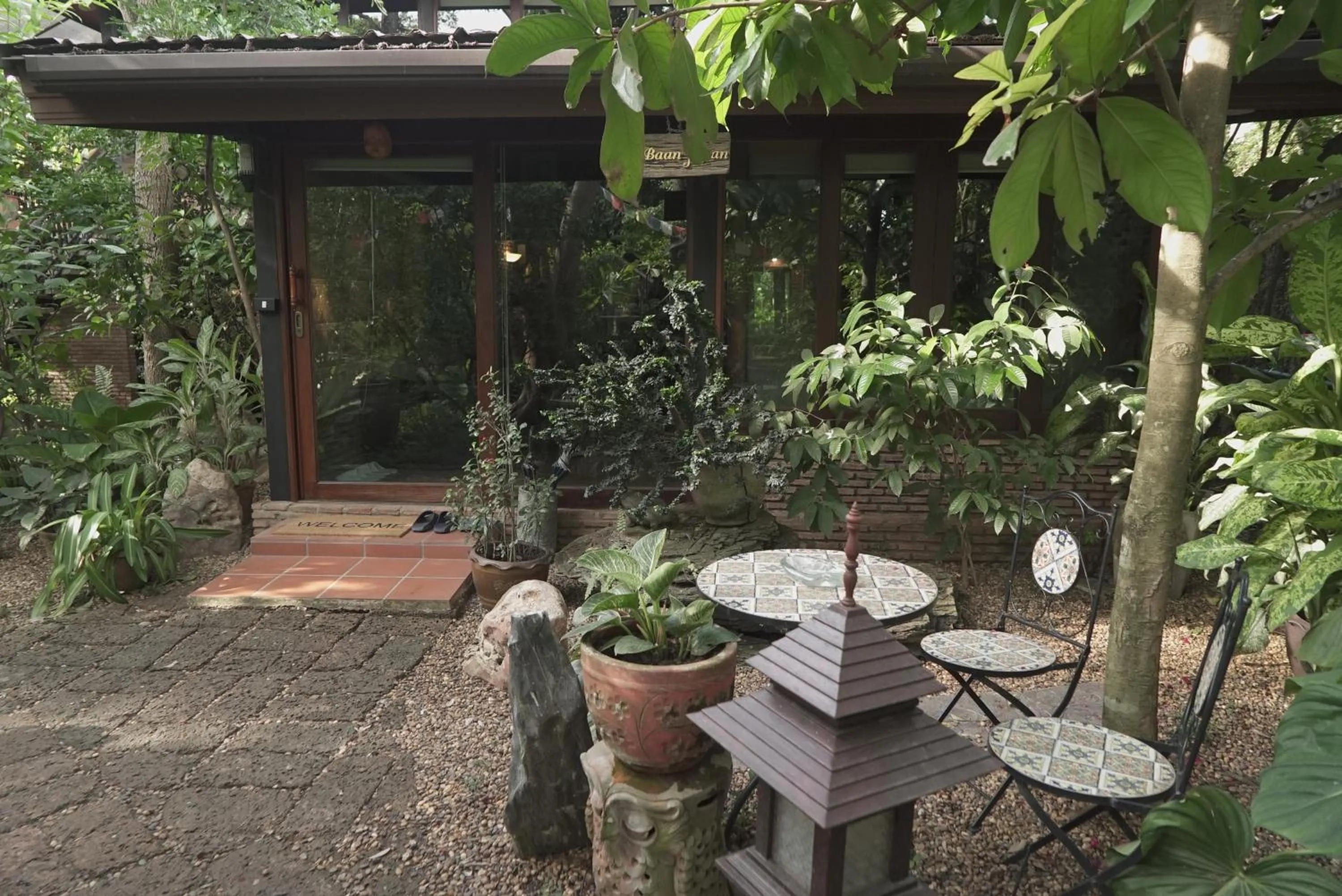 Seating area in Cattani's Riverside Home