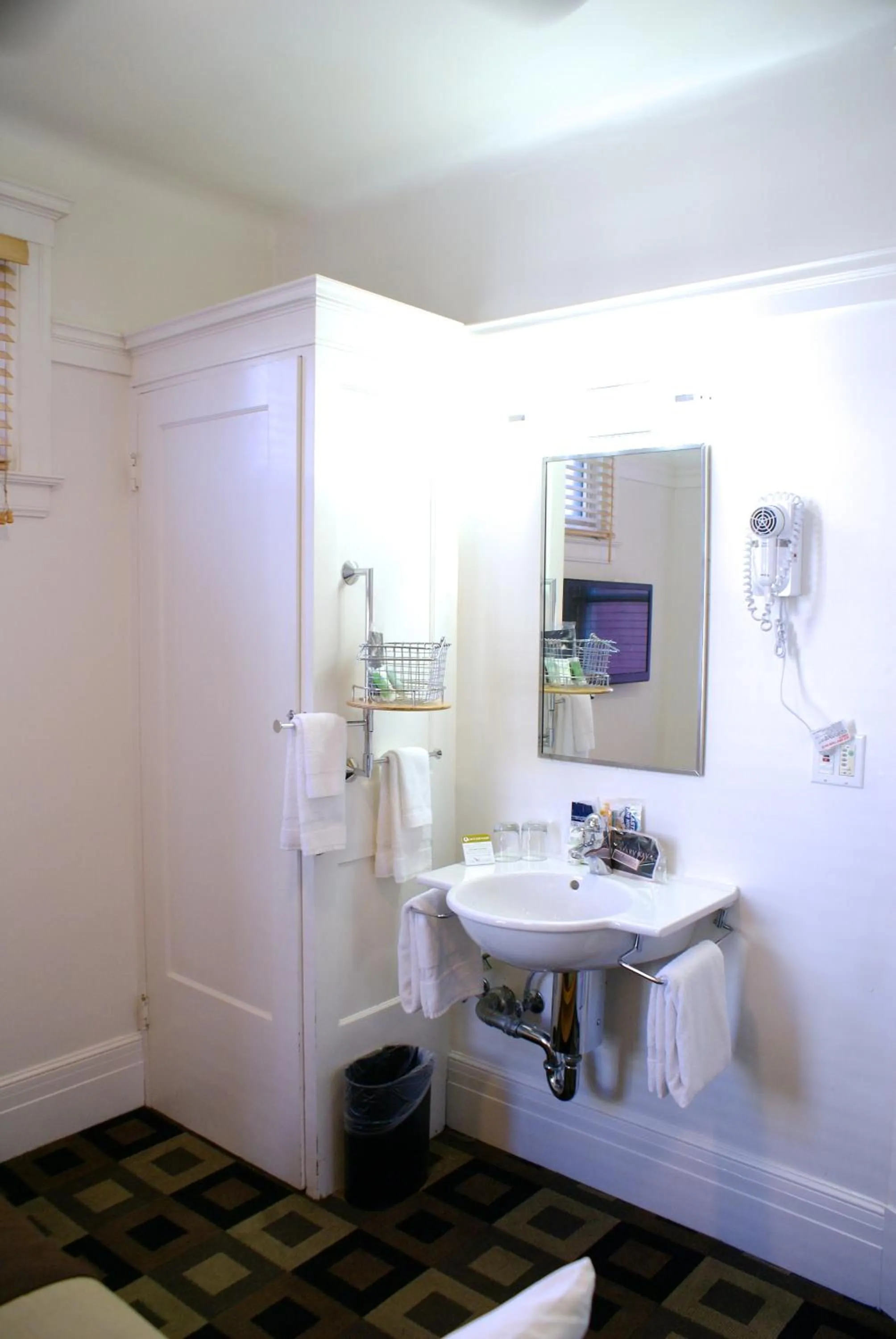 Bathroom in The Mosser Hotel