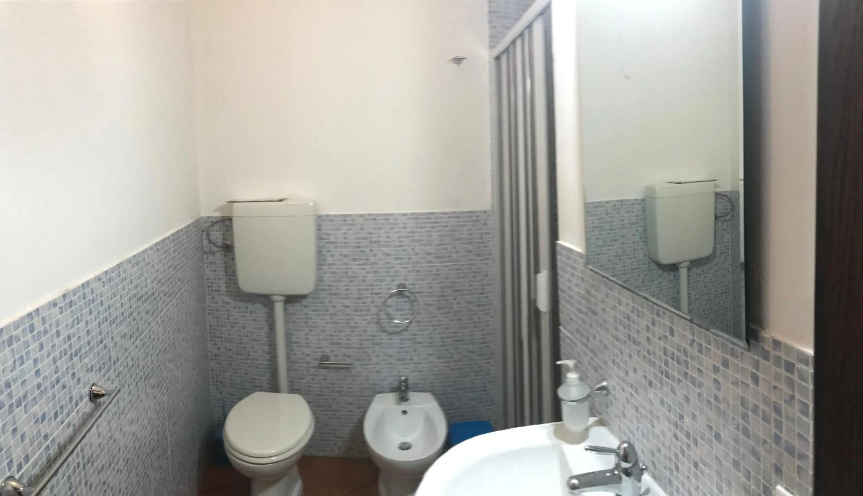 Shower in La Terrazza Di San Vito