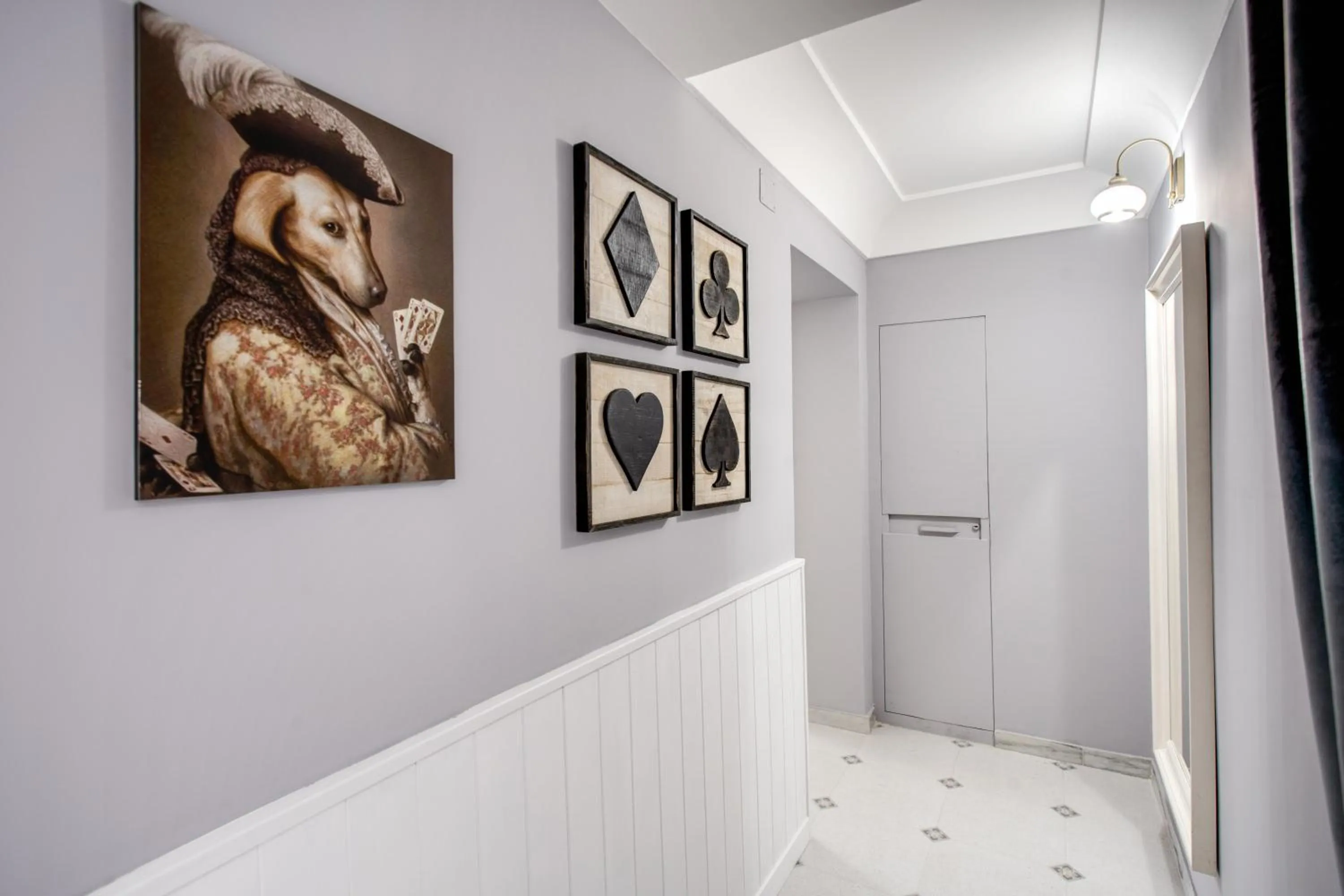 Decorative detail in Ripetta Miracle Suite