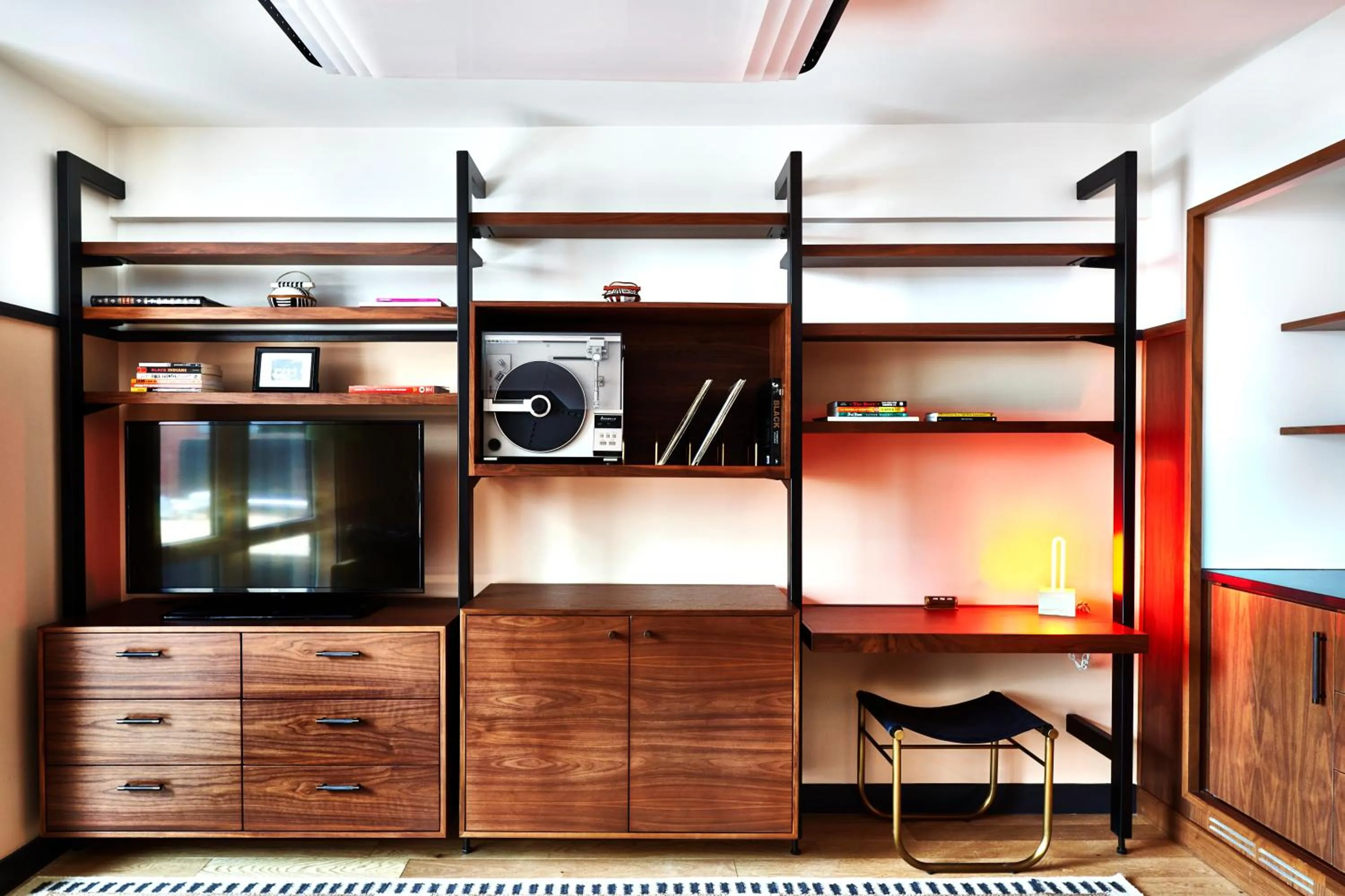 TV and multimedia in Eaton DC