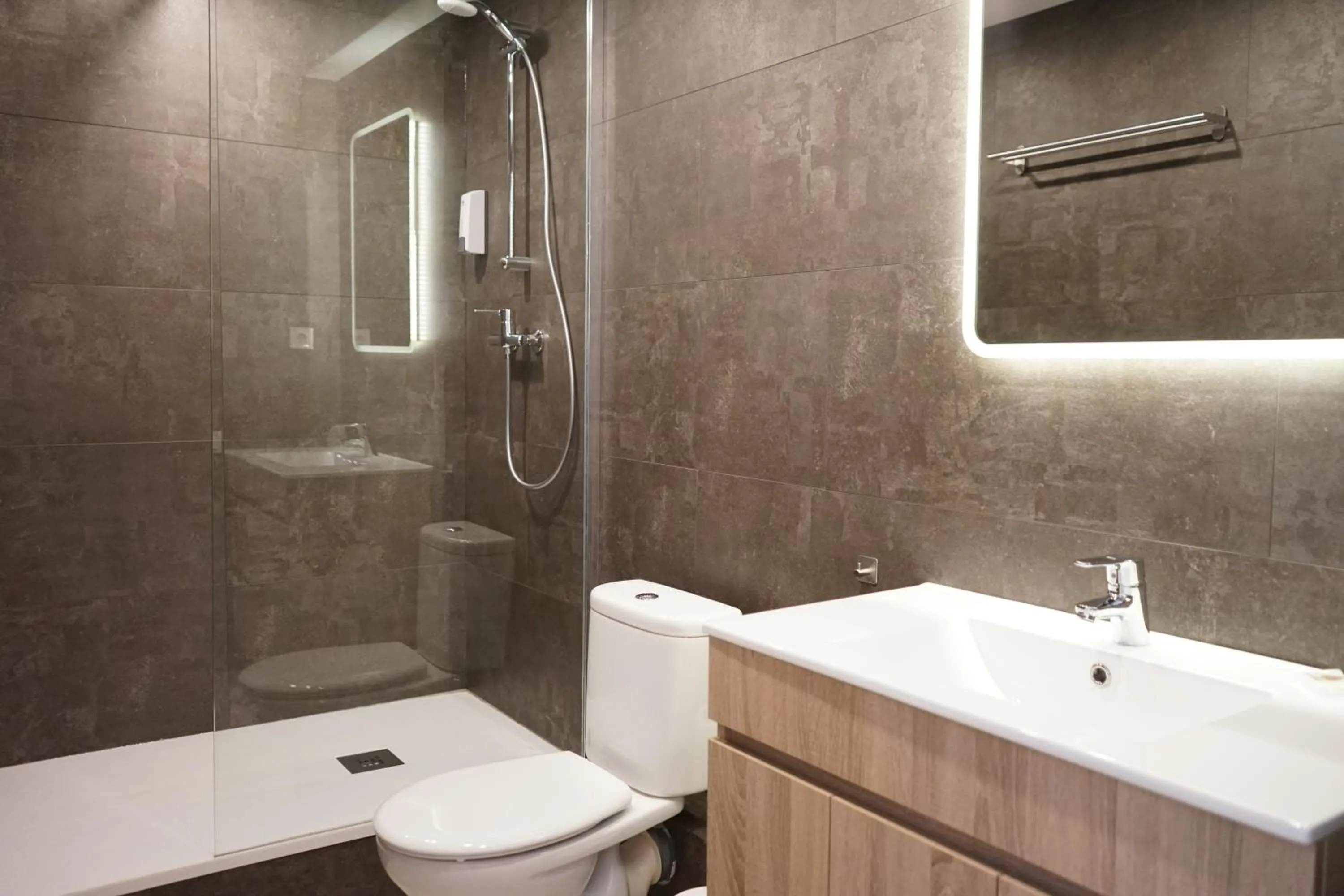 Bathroom in Fonda Biayna