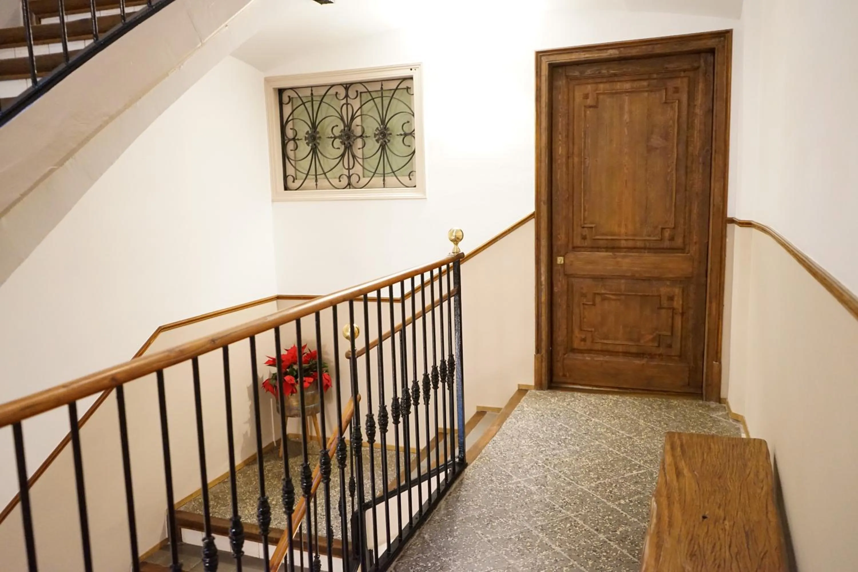 Decorative detail in Fonda Biayna