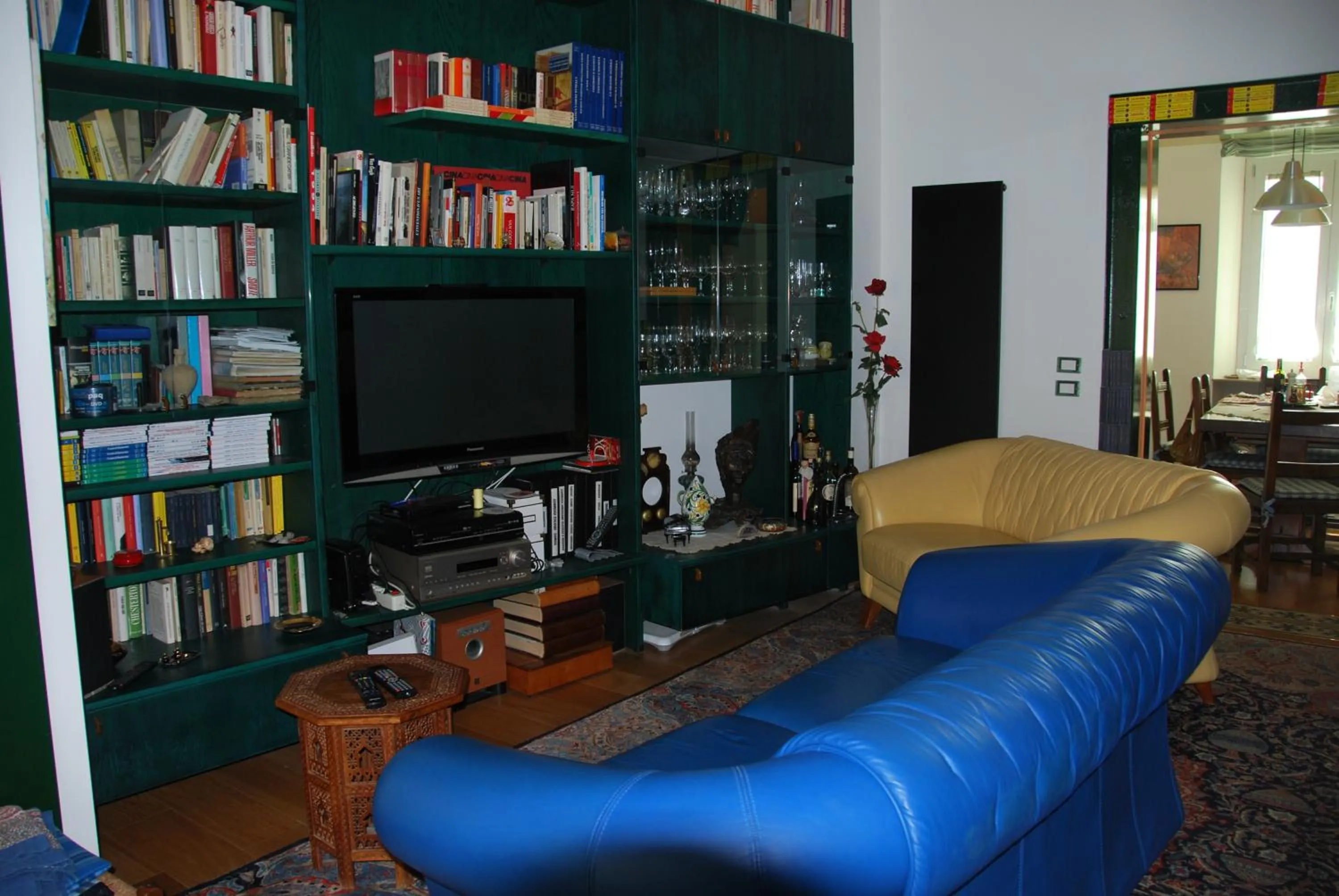 Communal lounge/ TV room in B&B Percorso Verde