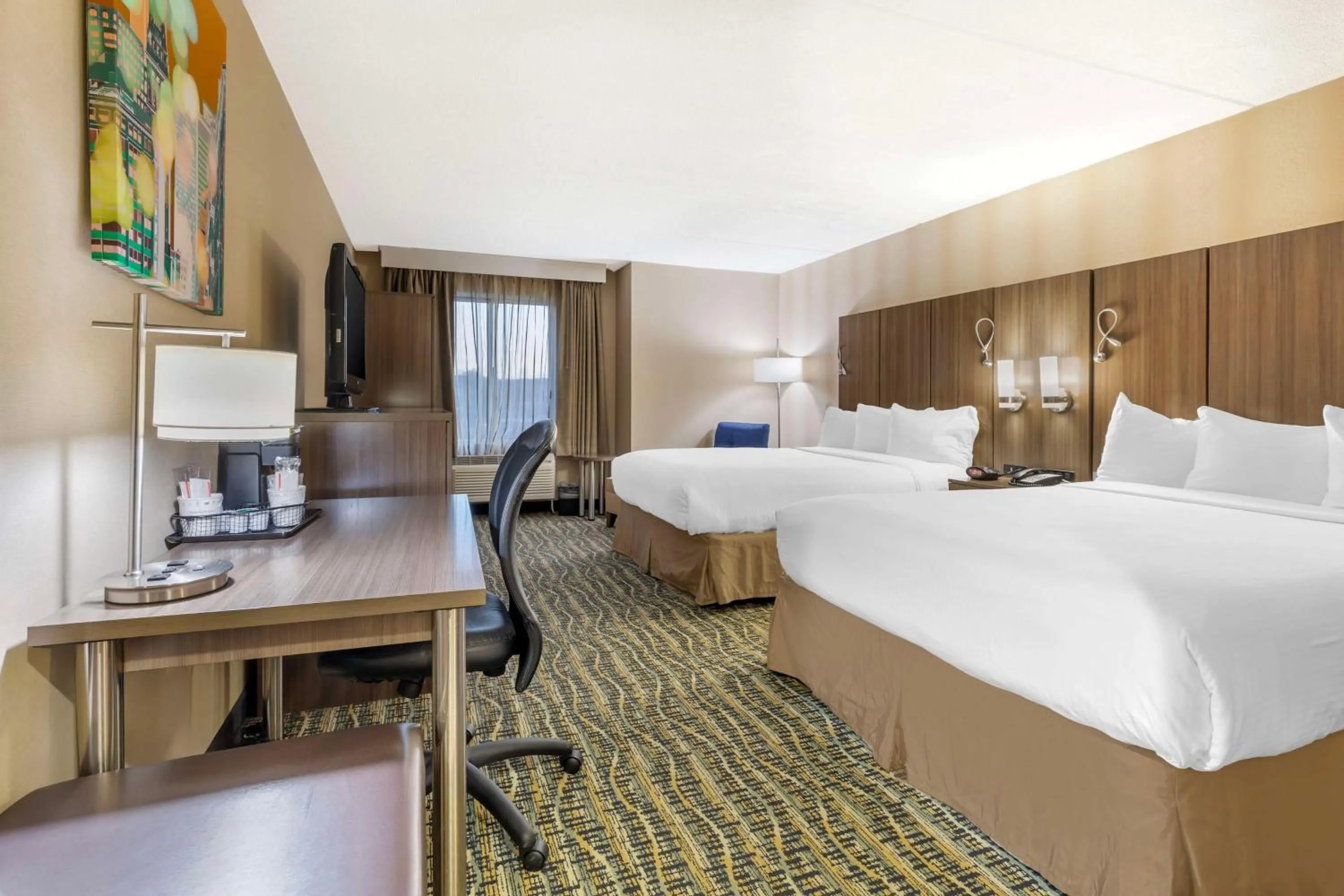 Bedroom, Bed in Best Western Plus New Englander