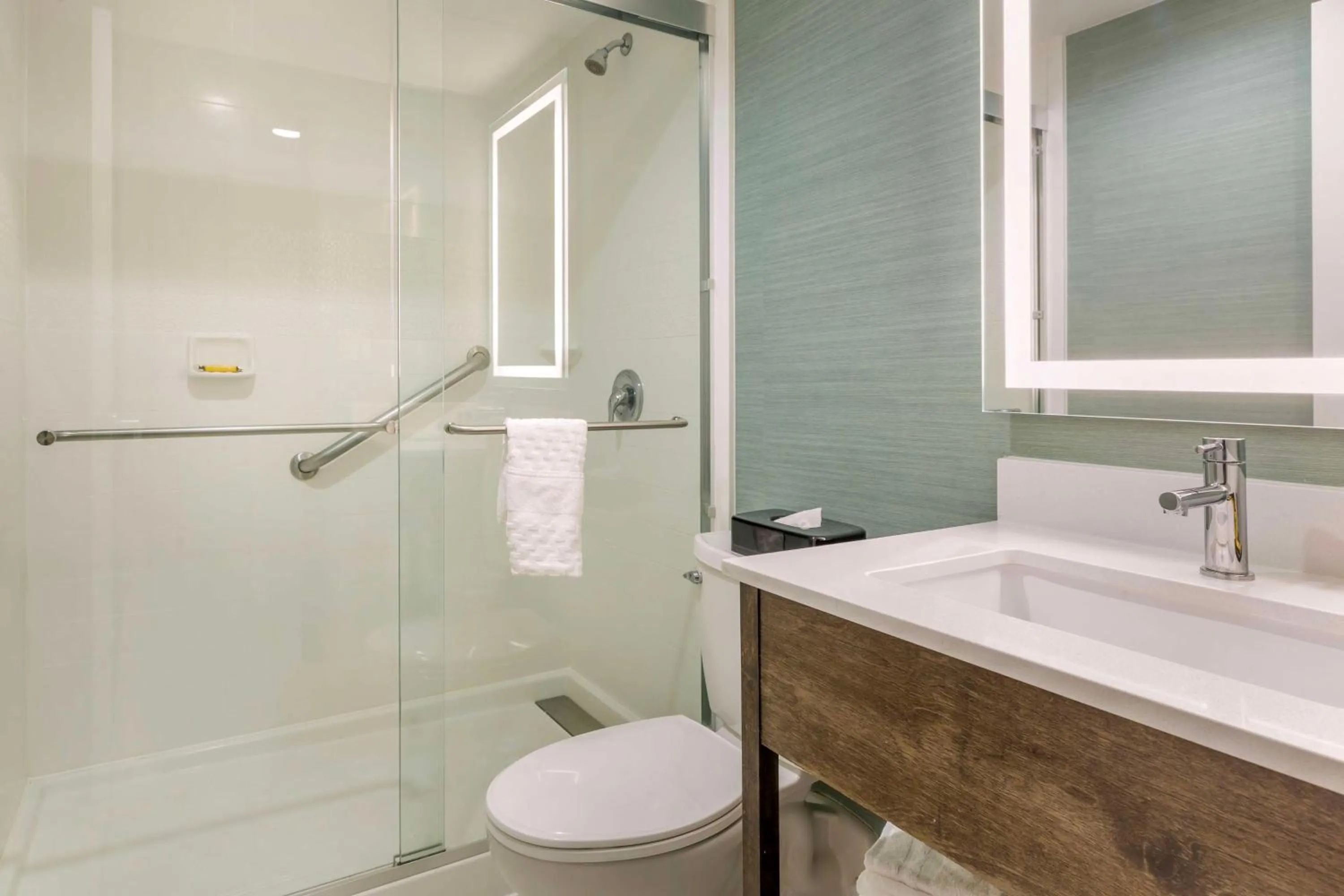 Bathroom in Best Western Plus New Englander