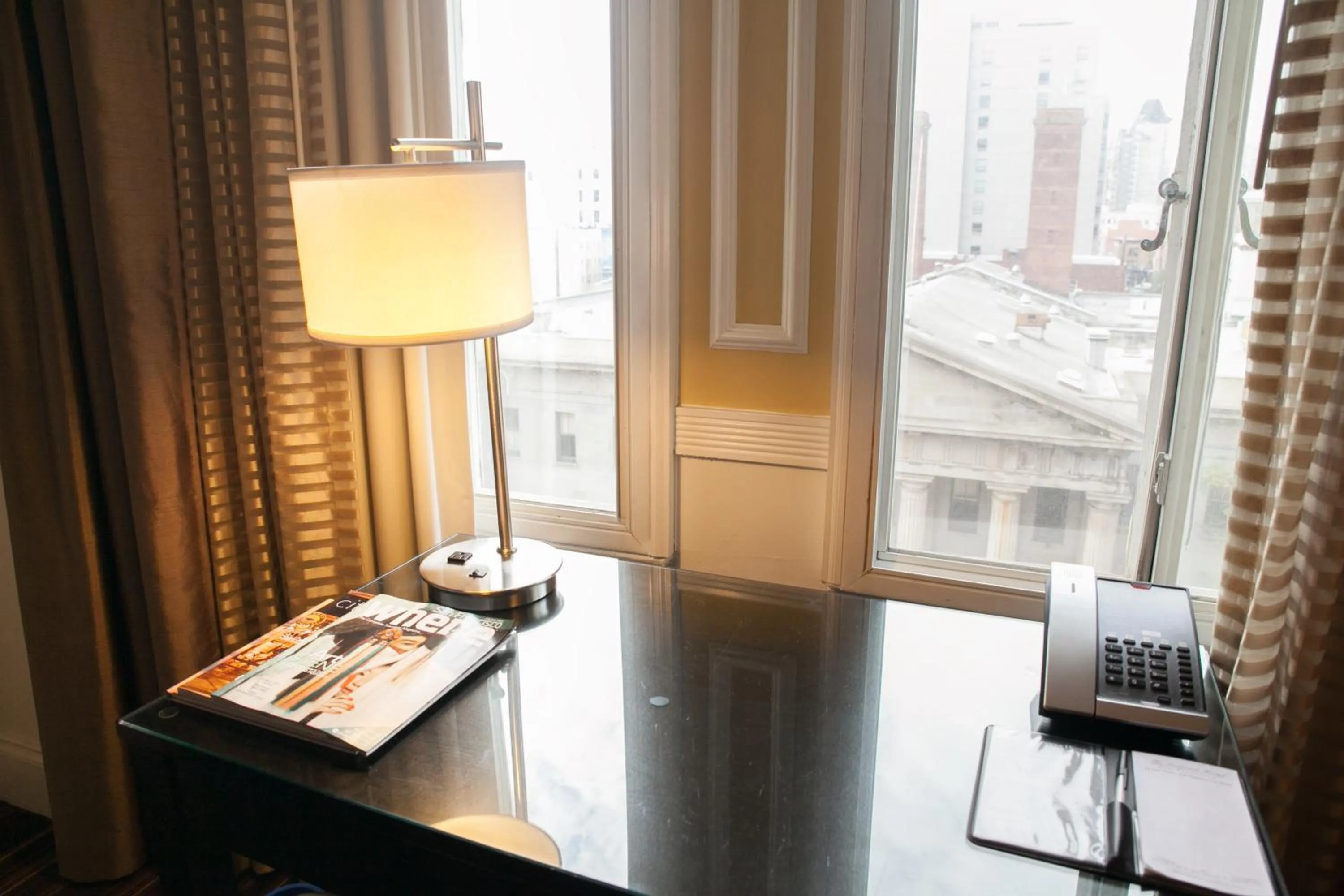 Day in The Pickwick Hotel San Francisco