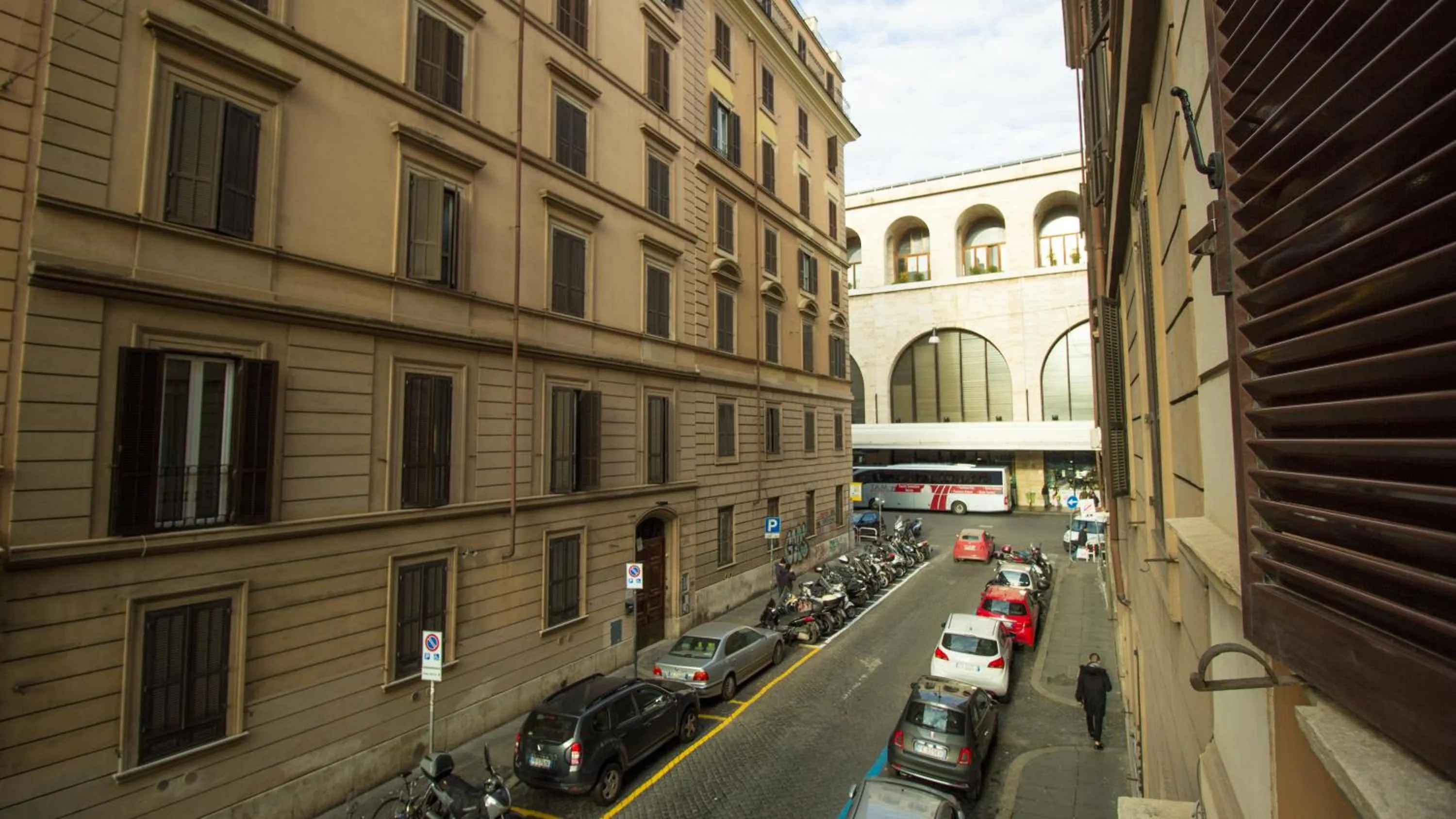 Neighbourhood in Aquarium Termini