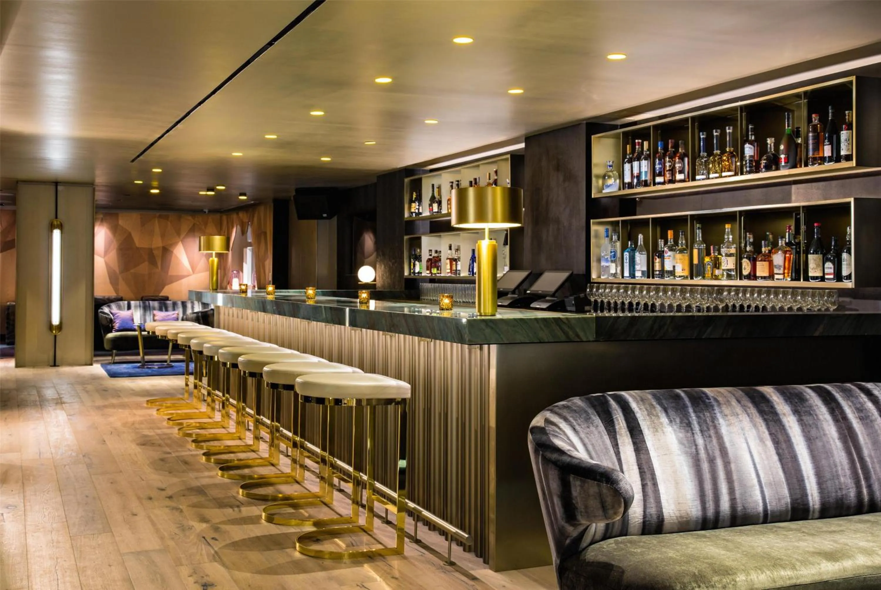 Lounge or bar in The Time New York, part of JdV by Hyatt
