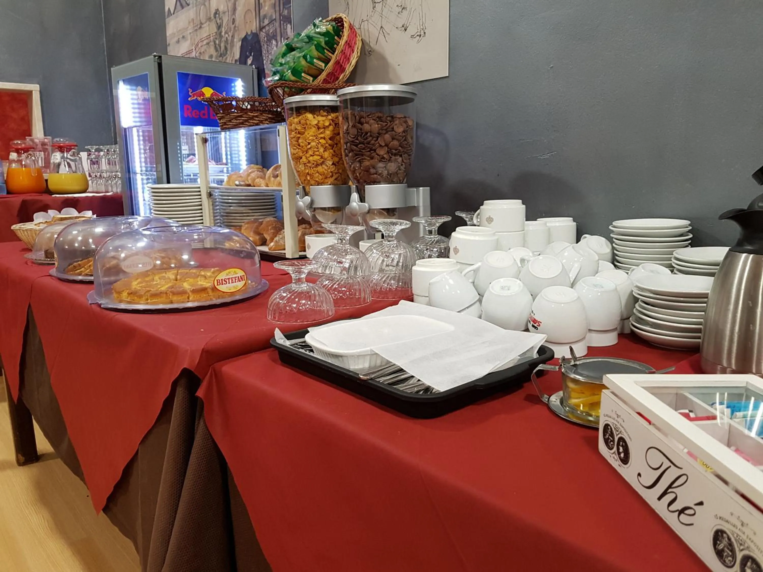 Buffet breakfast in Hotel Ospite Inatteso