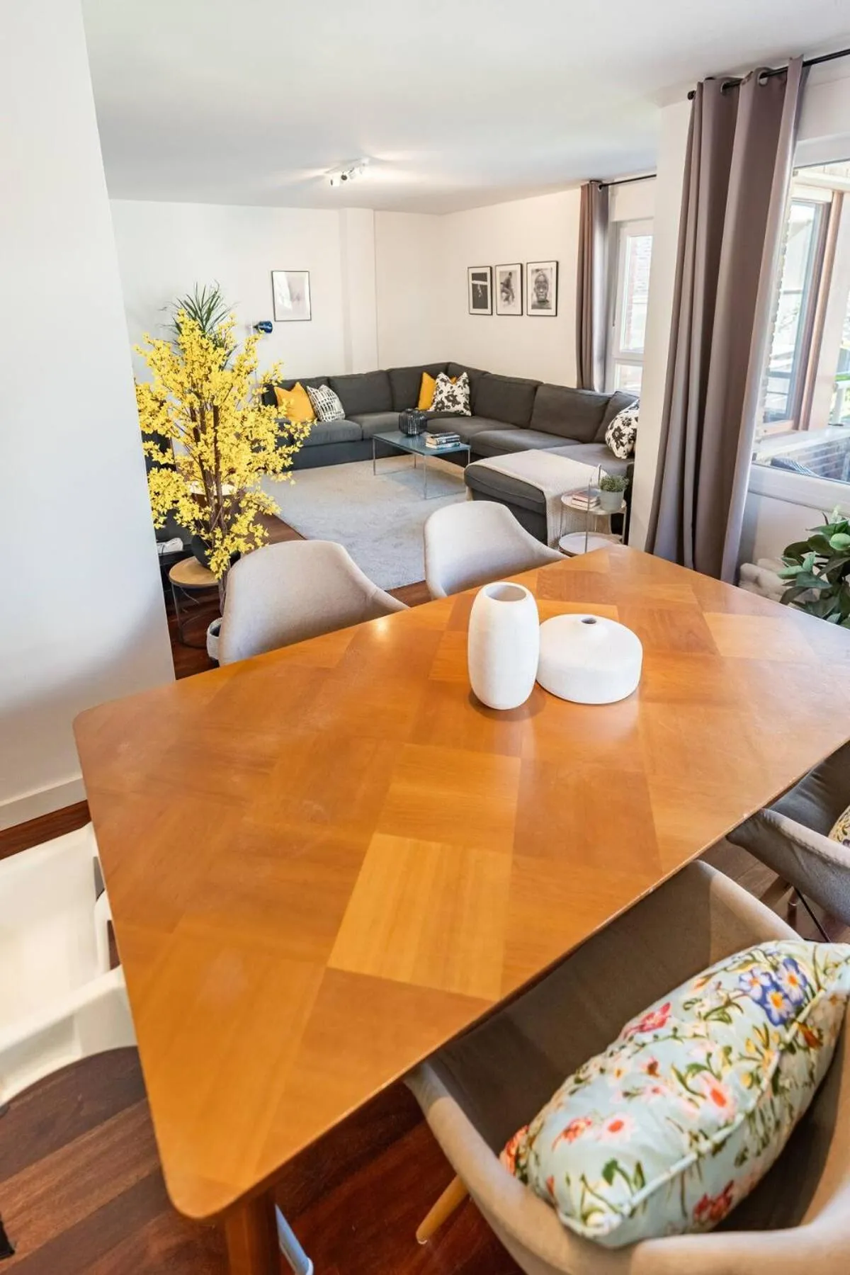 Communal lounge/ TV room in Living BeraBera