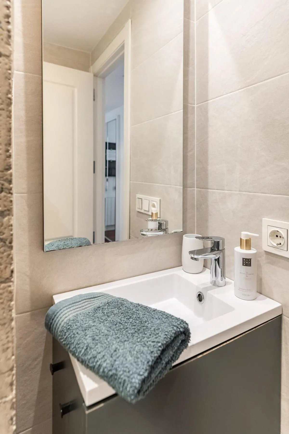 Bathroom in Living BeraBera