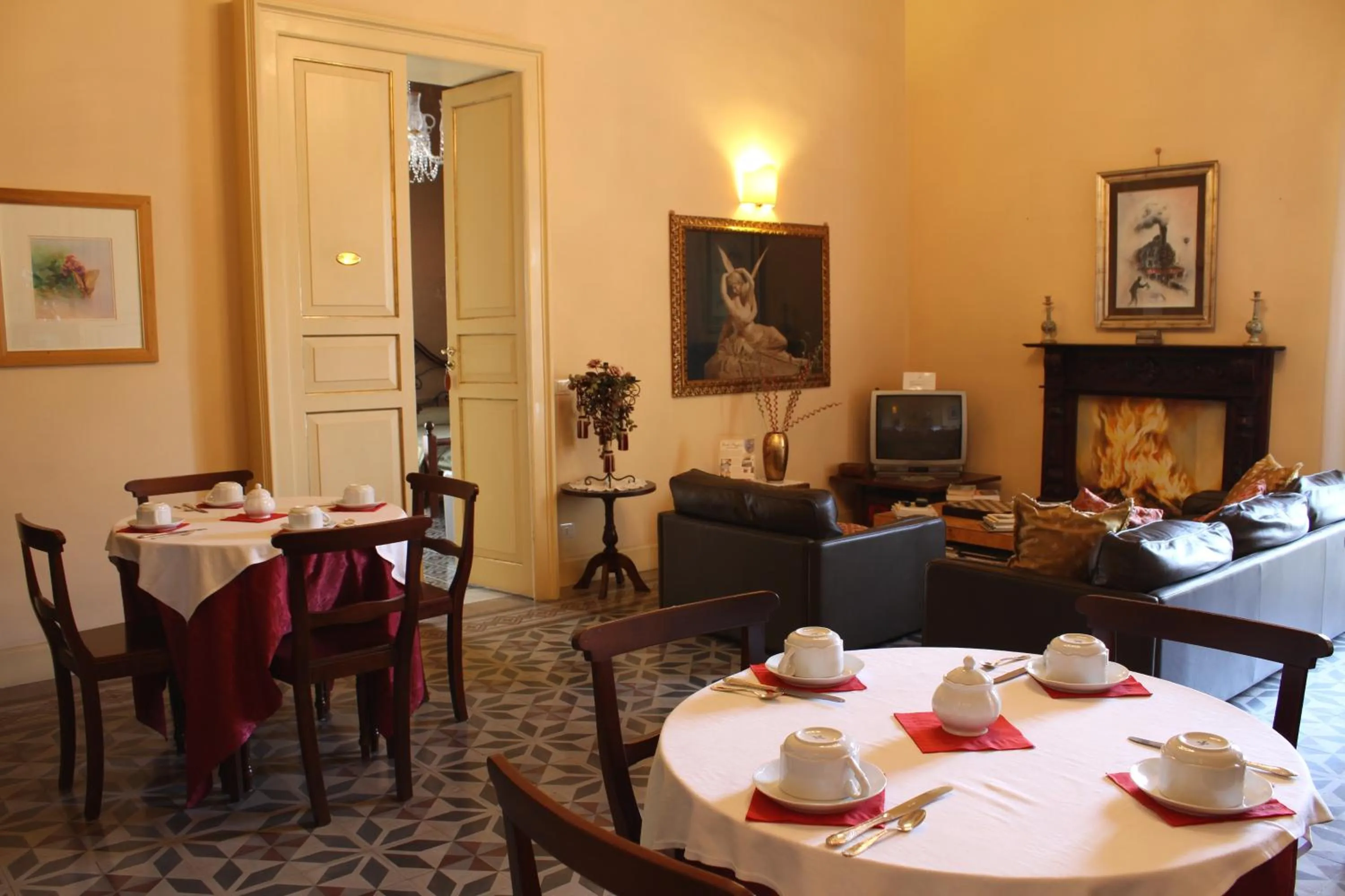 Restaurant/places to eat in B&B Conte Ruggero