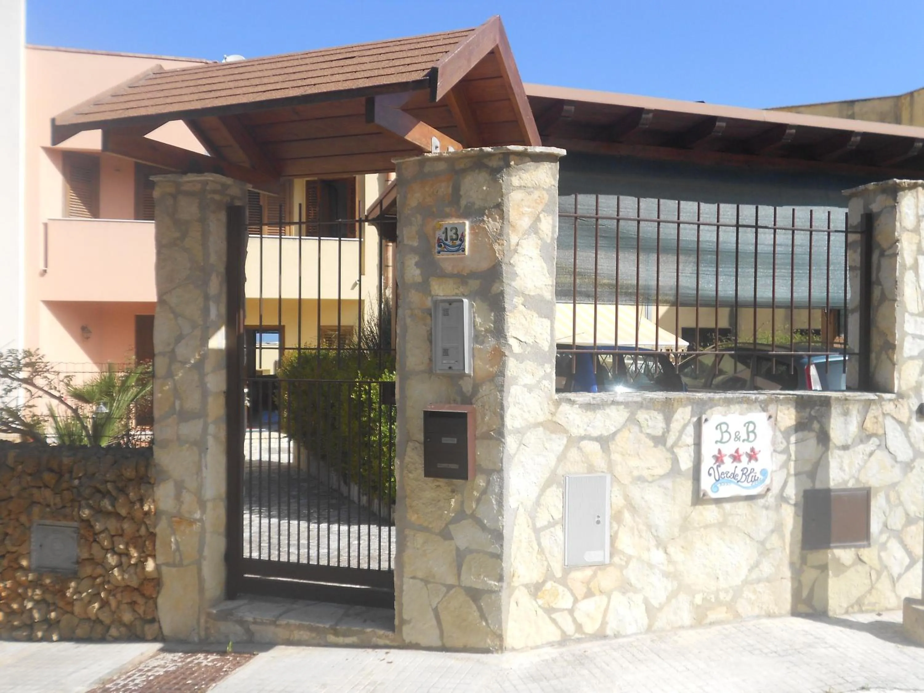 Facade/entrance in B&B Verdeblu