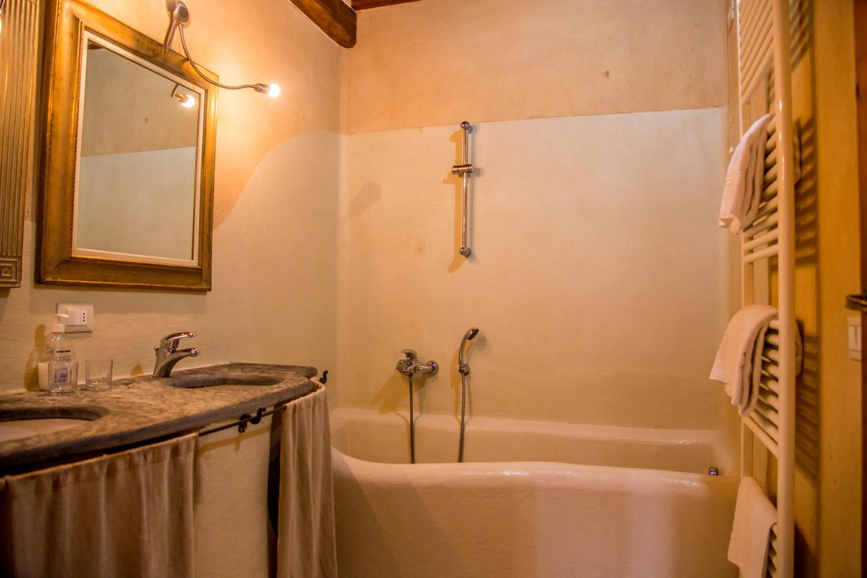 Bath in Casa Del Sole