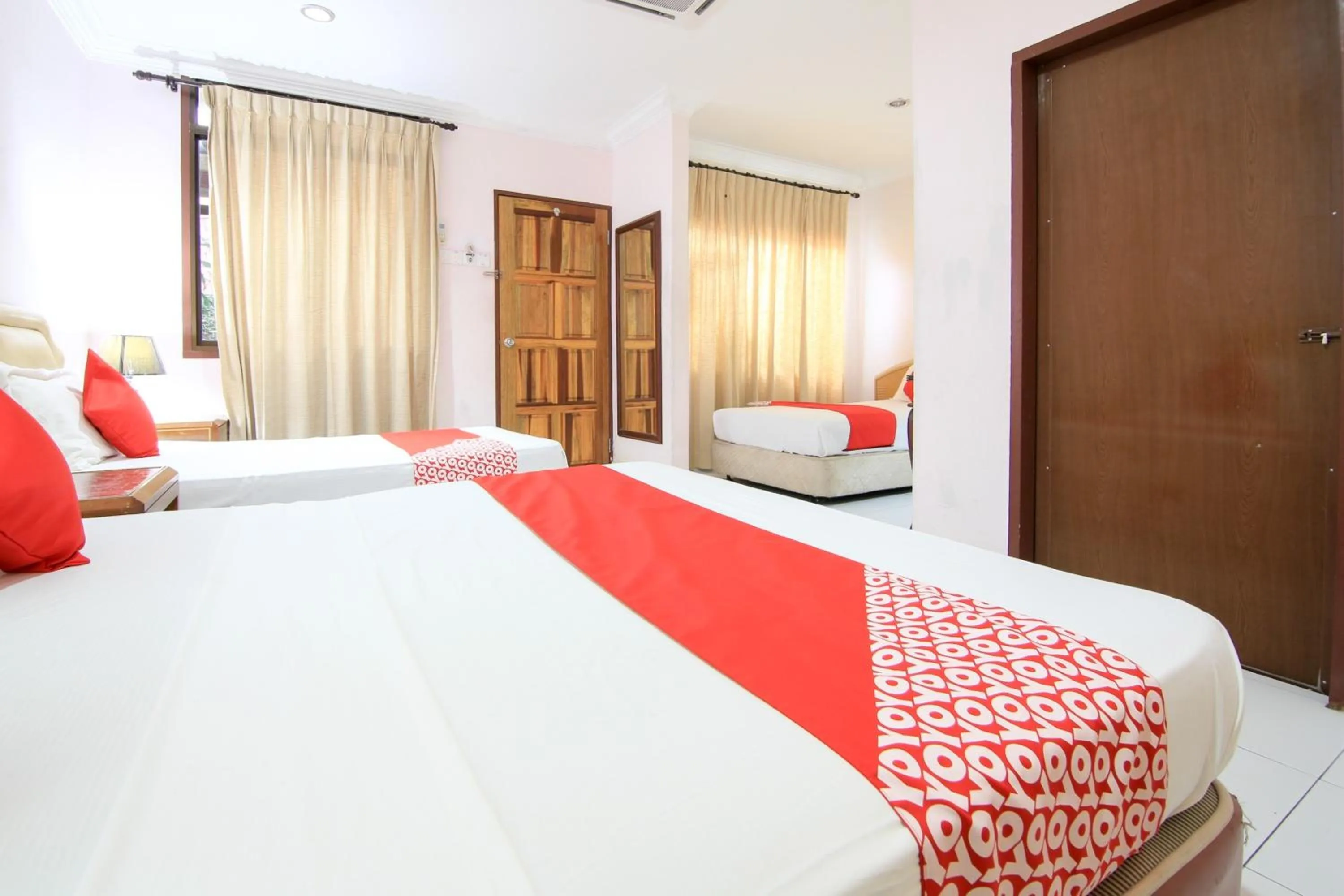 Bedroom, Bed in Hotel O Ombak Inn Chalet