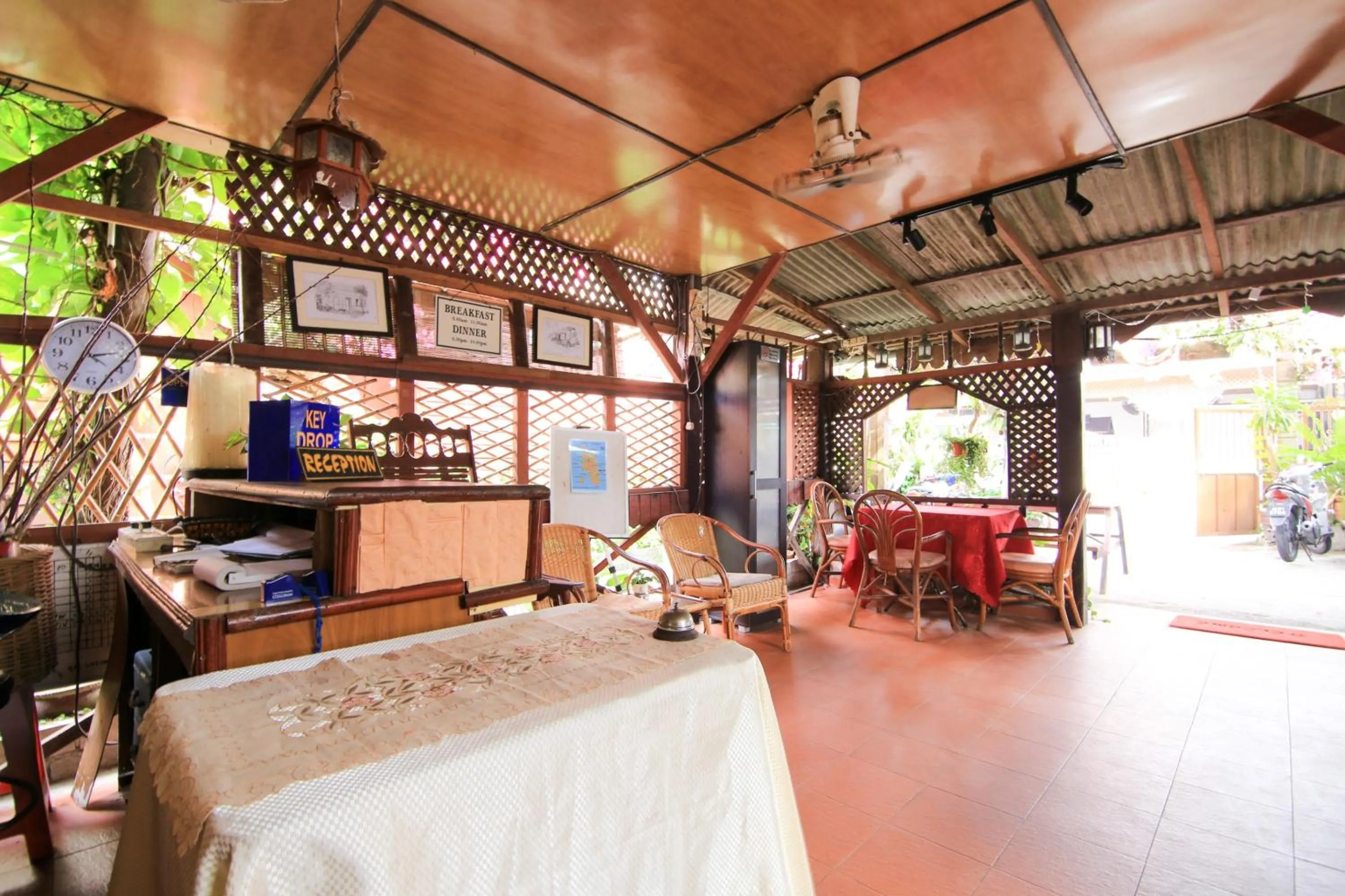 Lobby or reception in Hotel O Ombak Inn Chalet