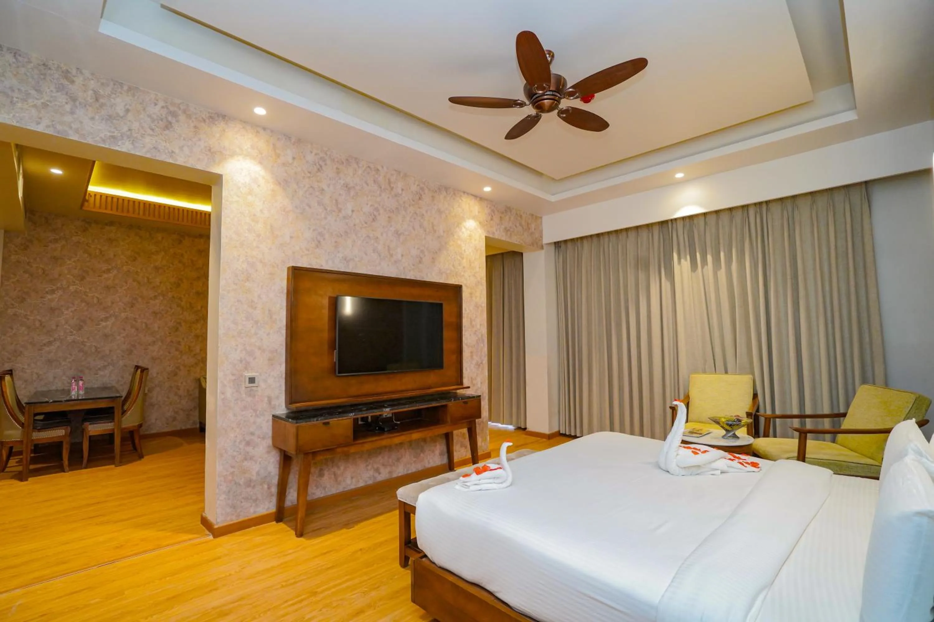 Bedroom, Bed in Pushkara Resort and Spa, Pushkar