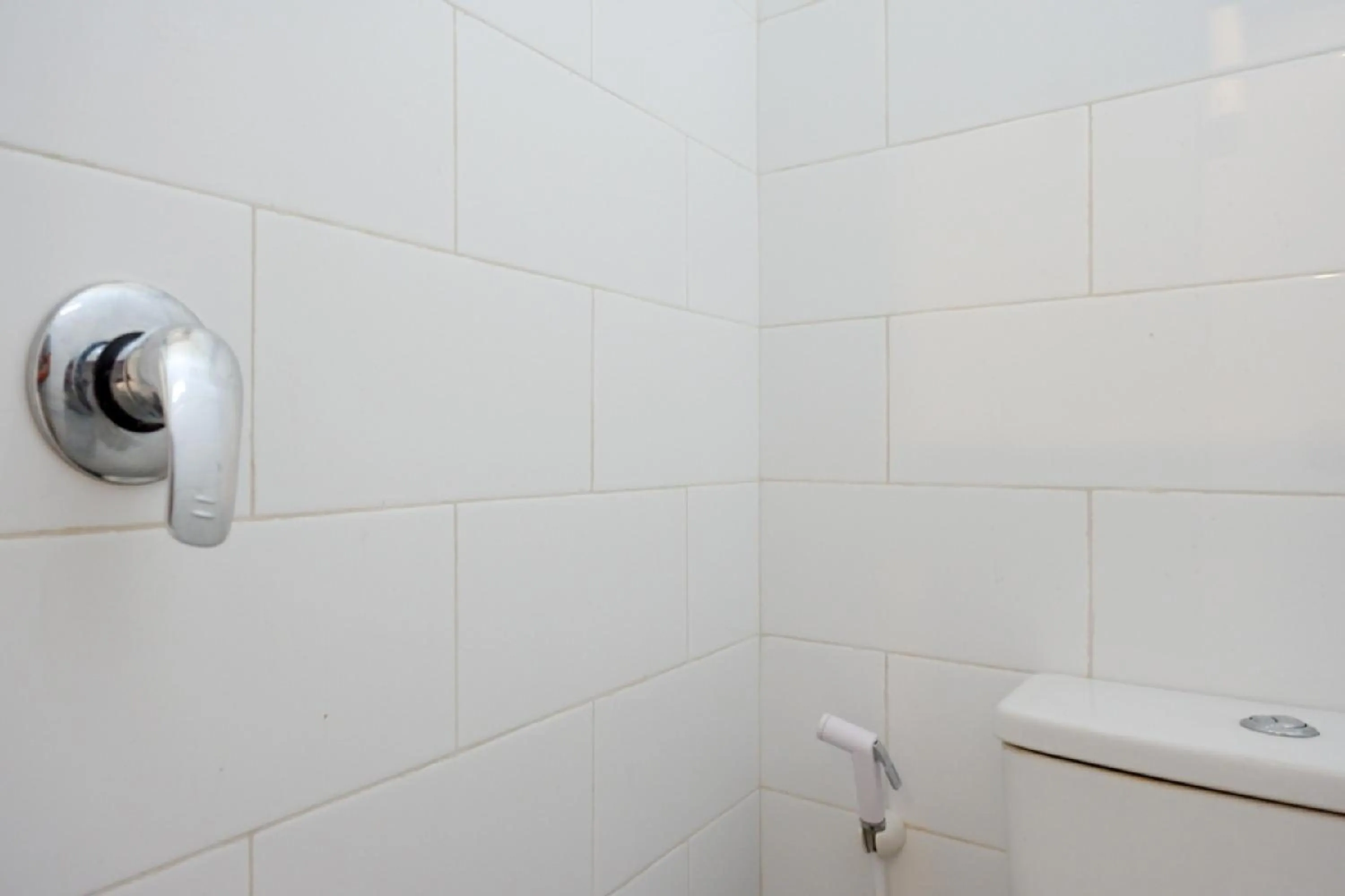 Bathroom in RedDoorz Syariah near Alun Alun Tegal