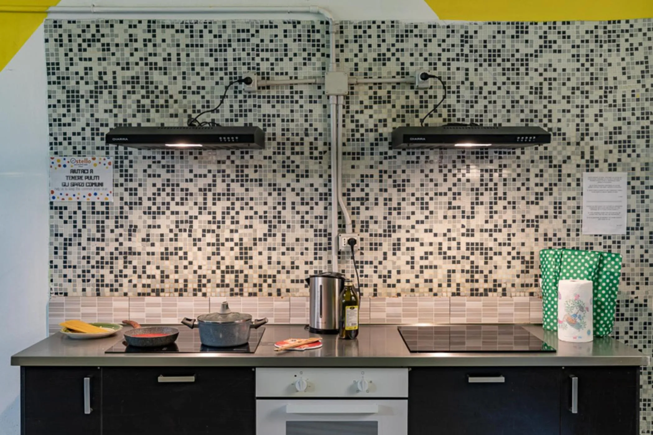 Kitchen or kitchenette in Ostello San Filippo Neri