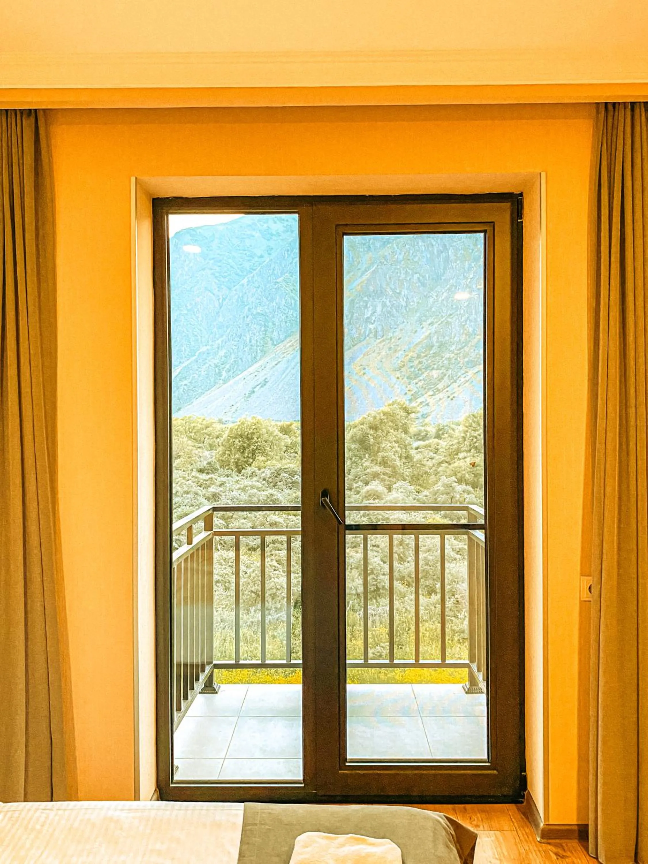 Bed in Hotel Gold Kazbegi